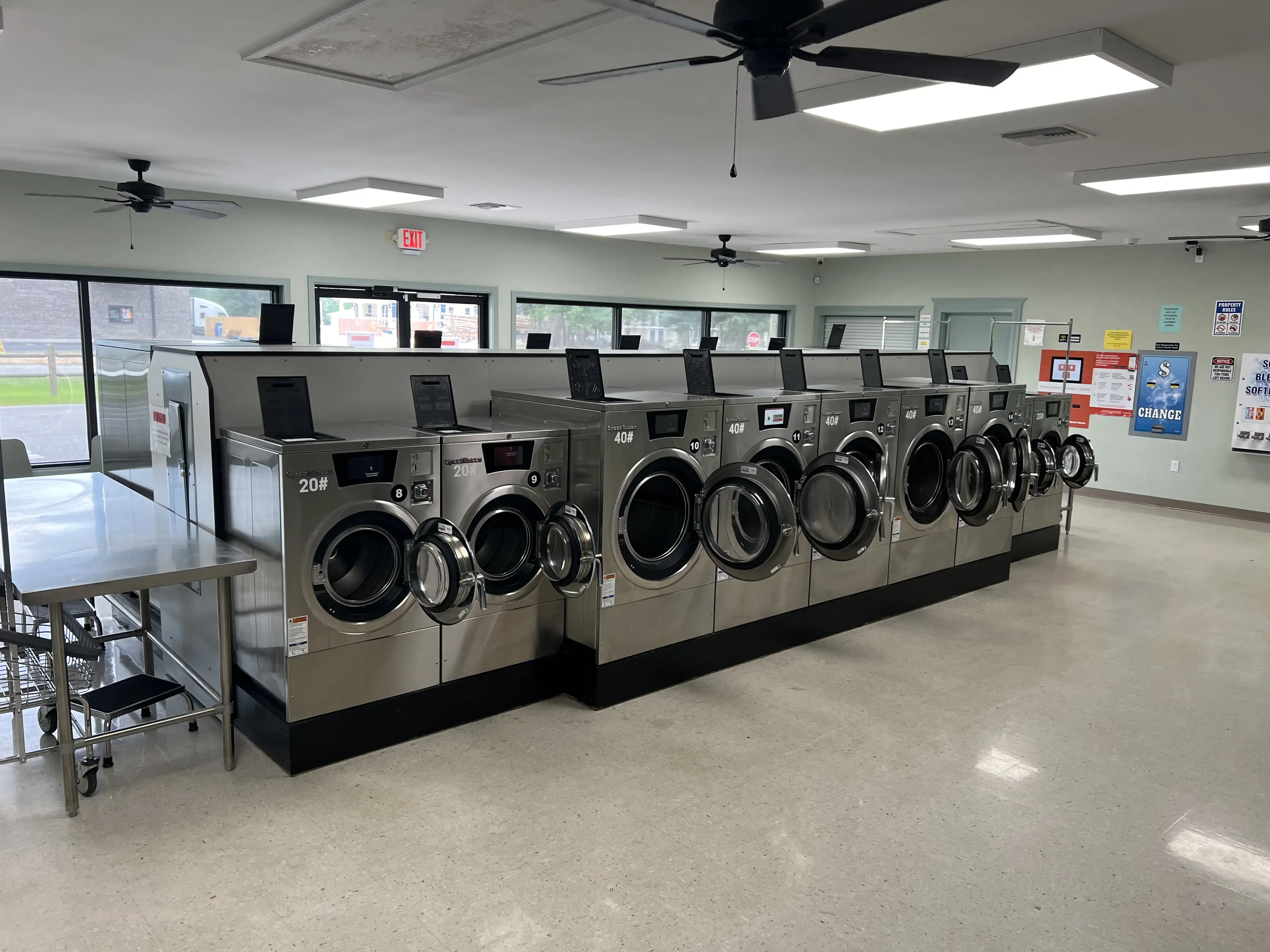 Ollie Coin Laundry - Image 1