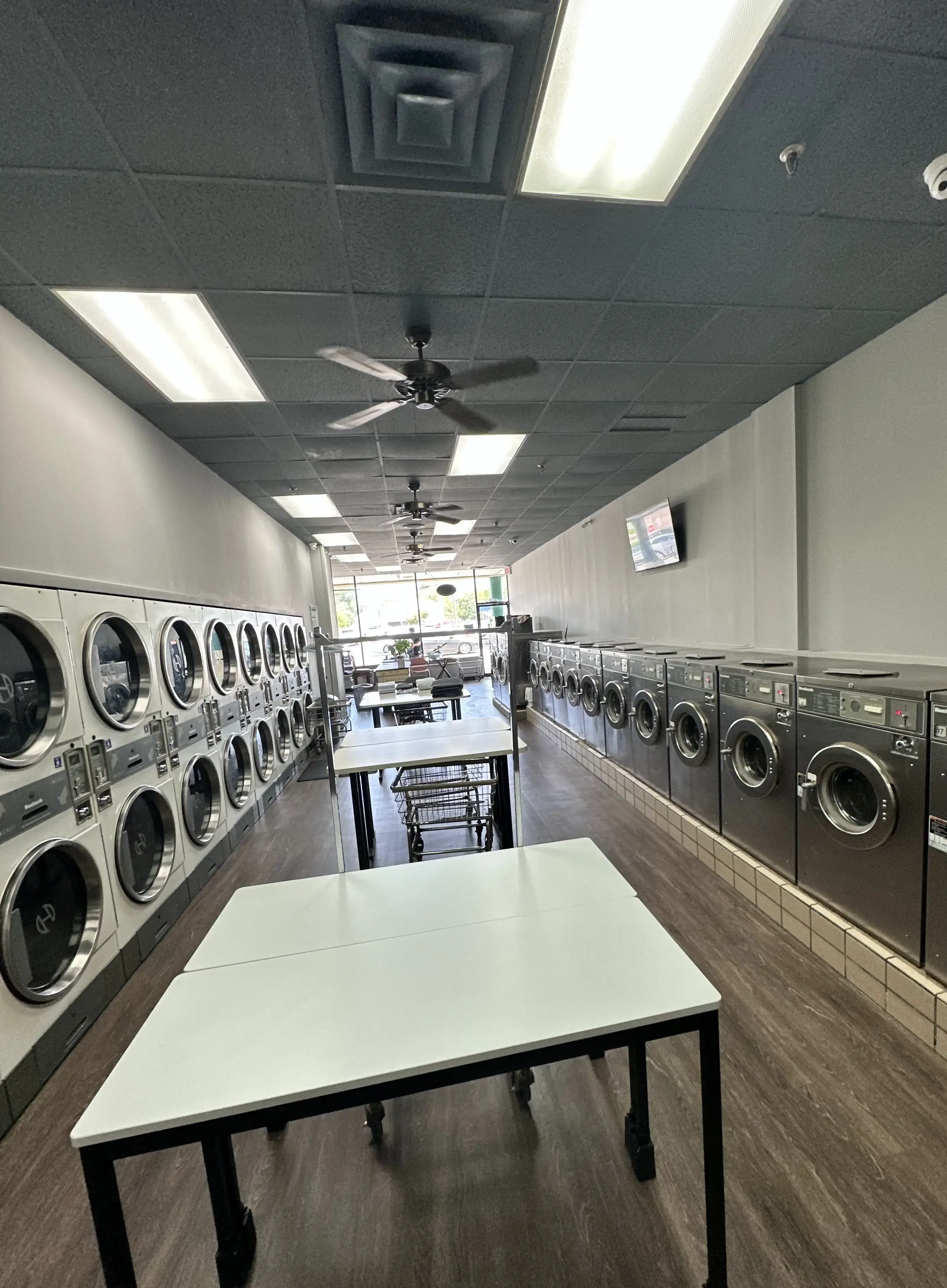On Point Laundry Company thumbnail 2