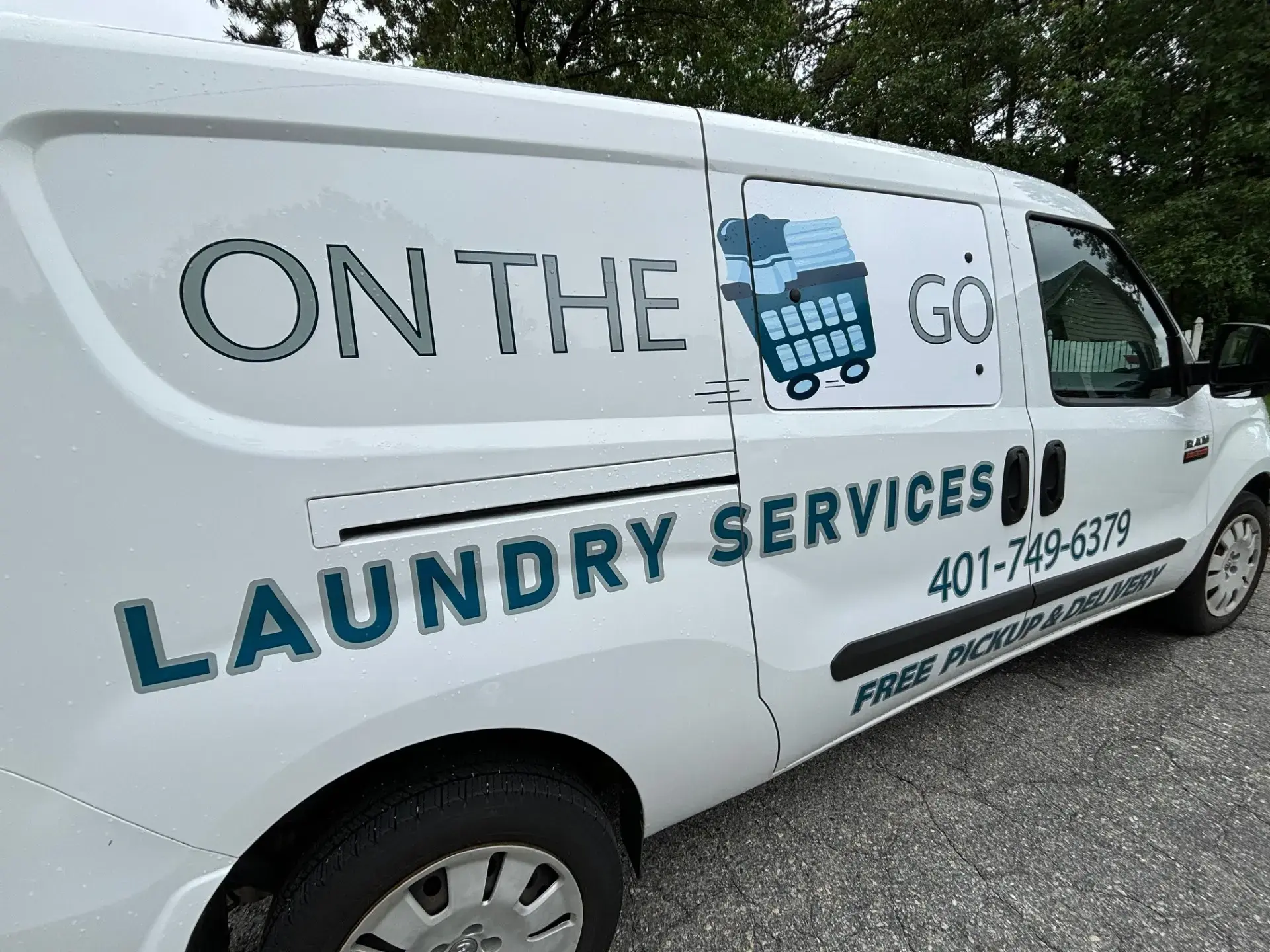 On the Go Laundry Services thumbnail 2