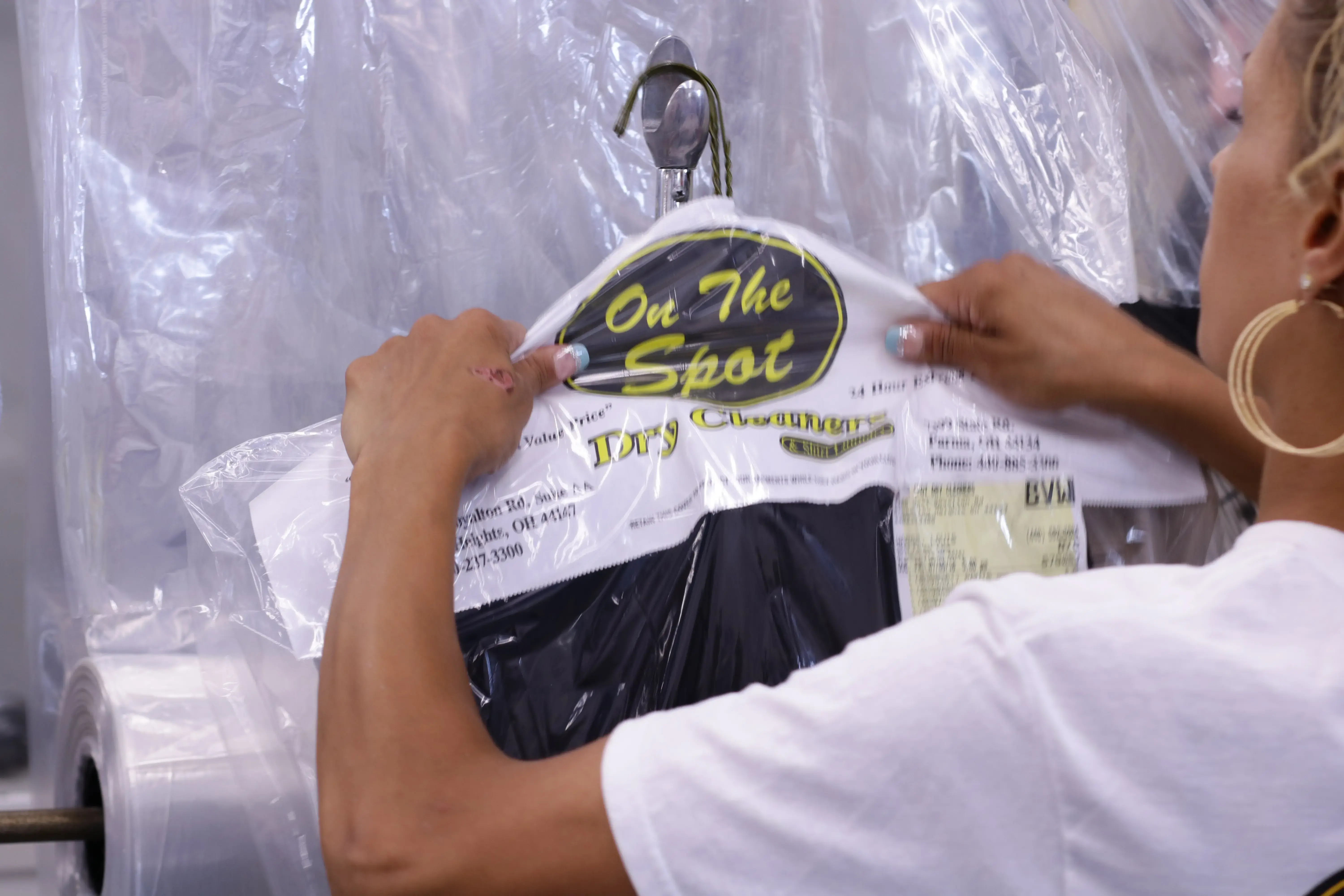 On The Spot Dry Cleaners thumbnail 9