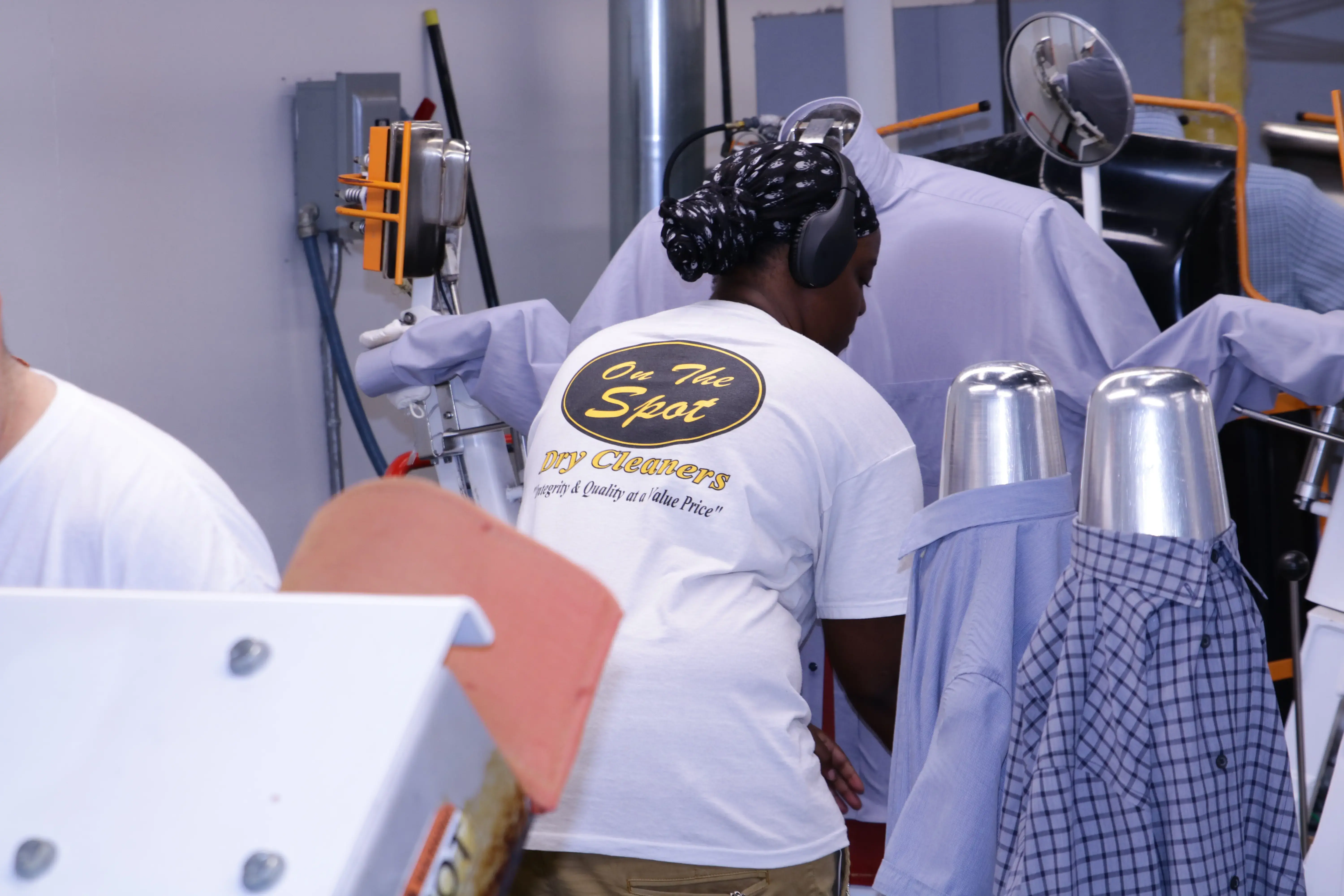 On the Spot Dry Cleaners - Image 3