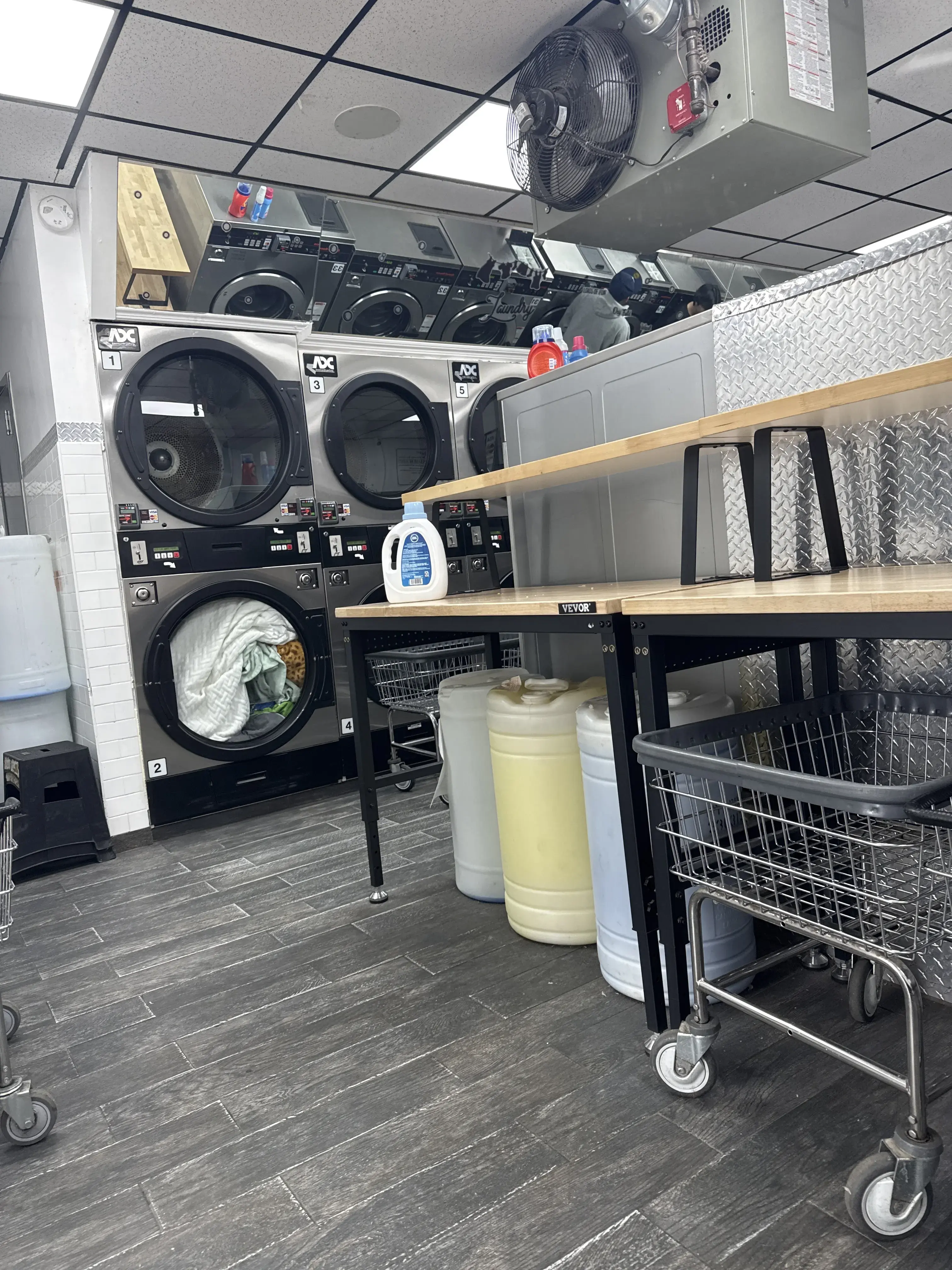 One Hour Laundry - Image 4