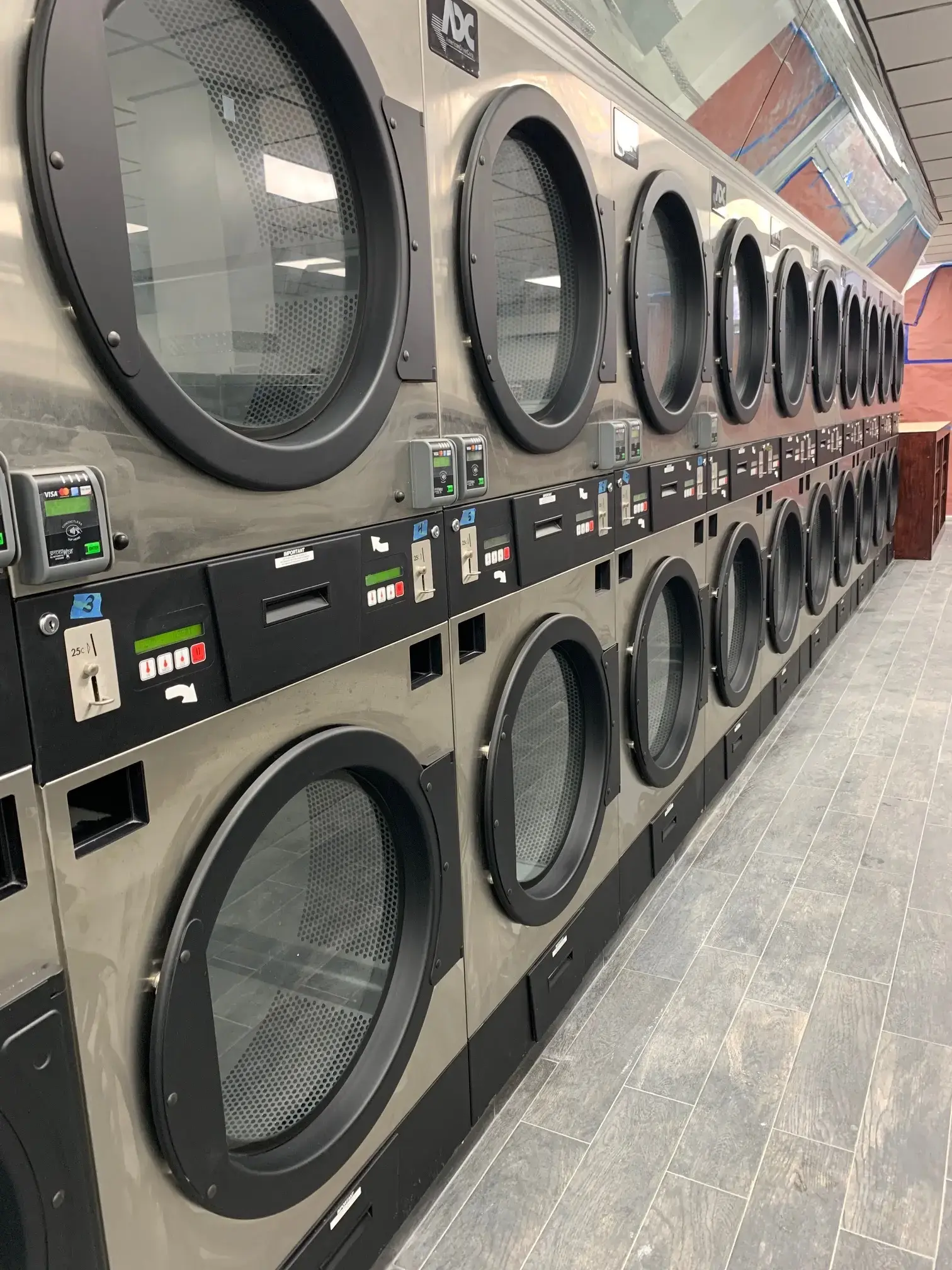 One Hour Laundry - Image 12