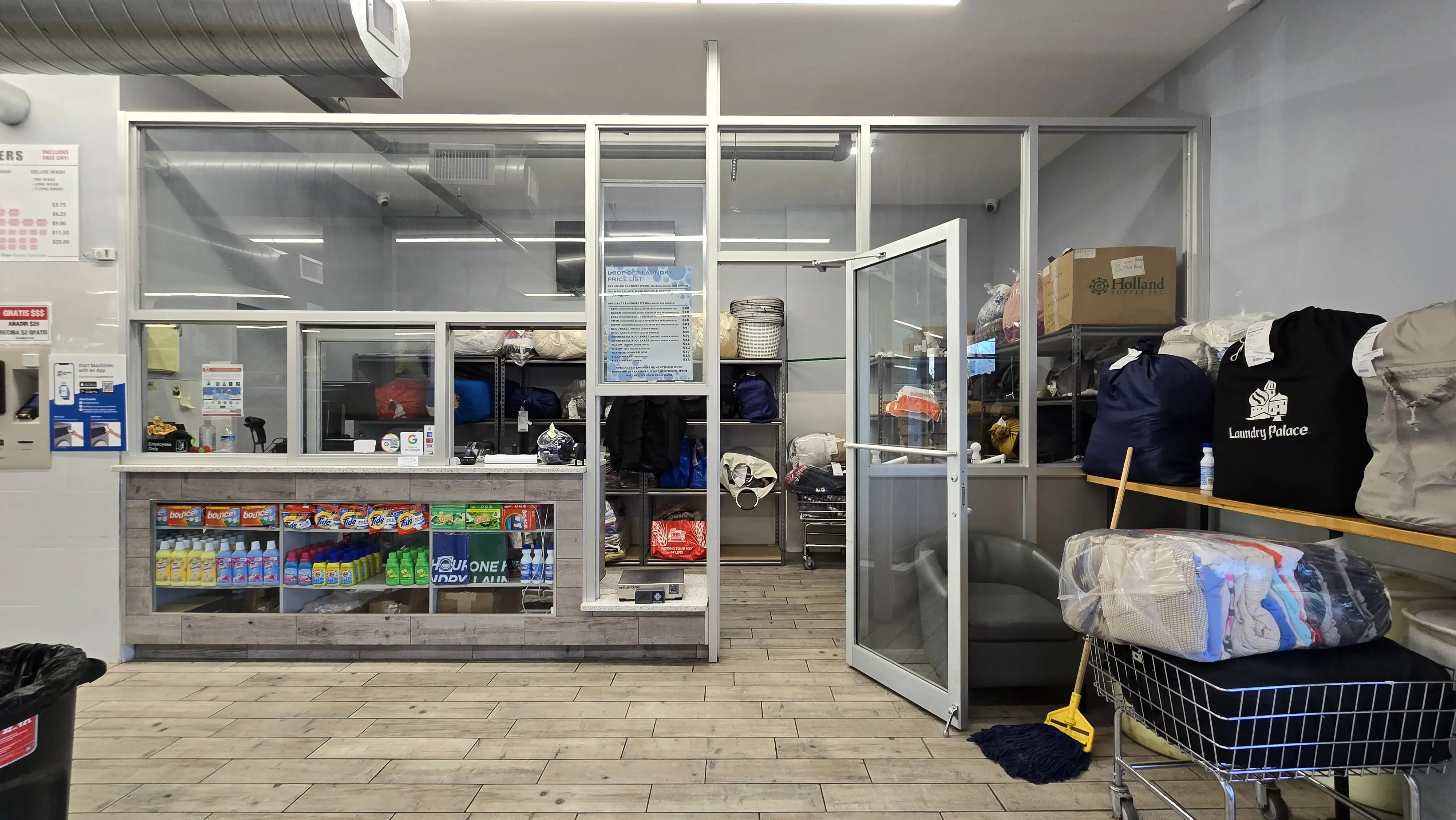 One Hour Laundry - Image 7