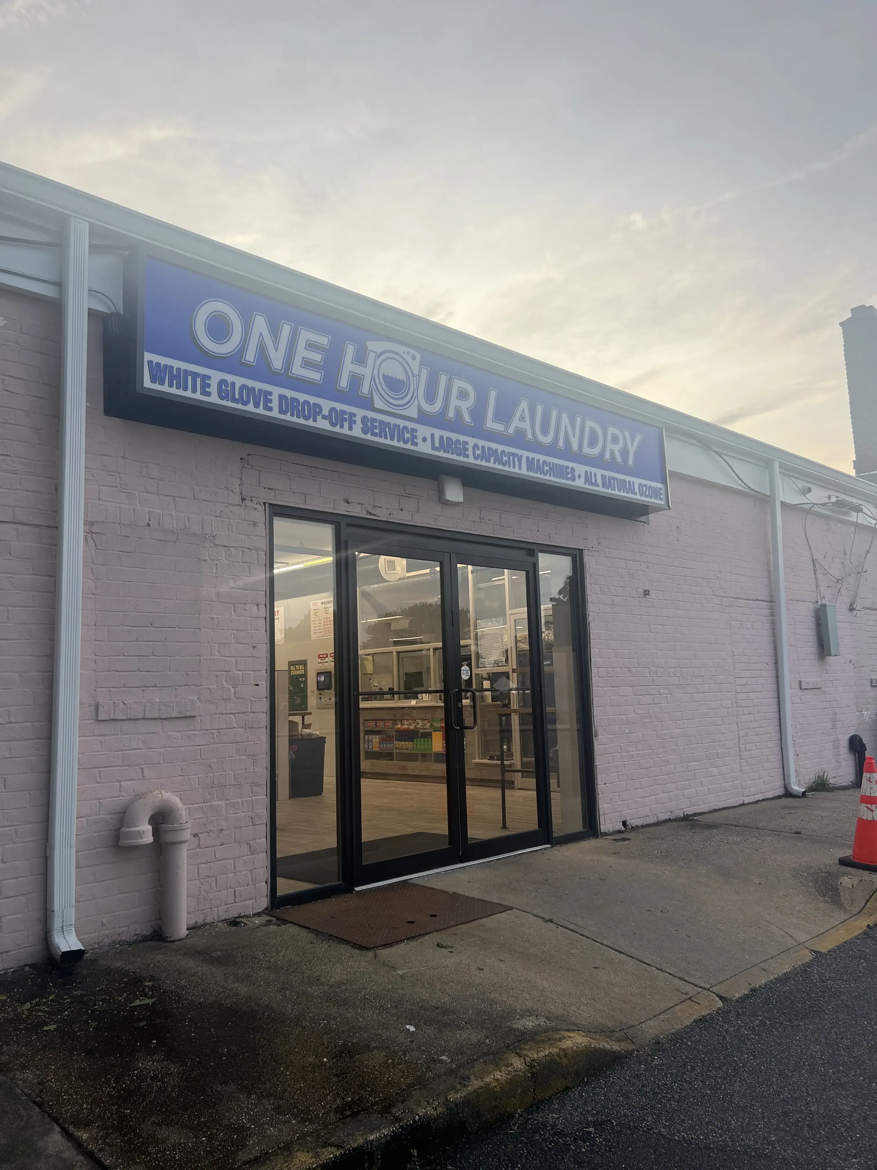 One Hour Laundry - Image 5