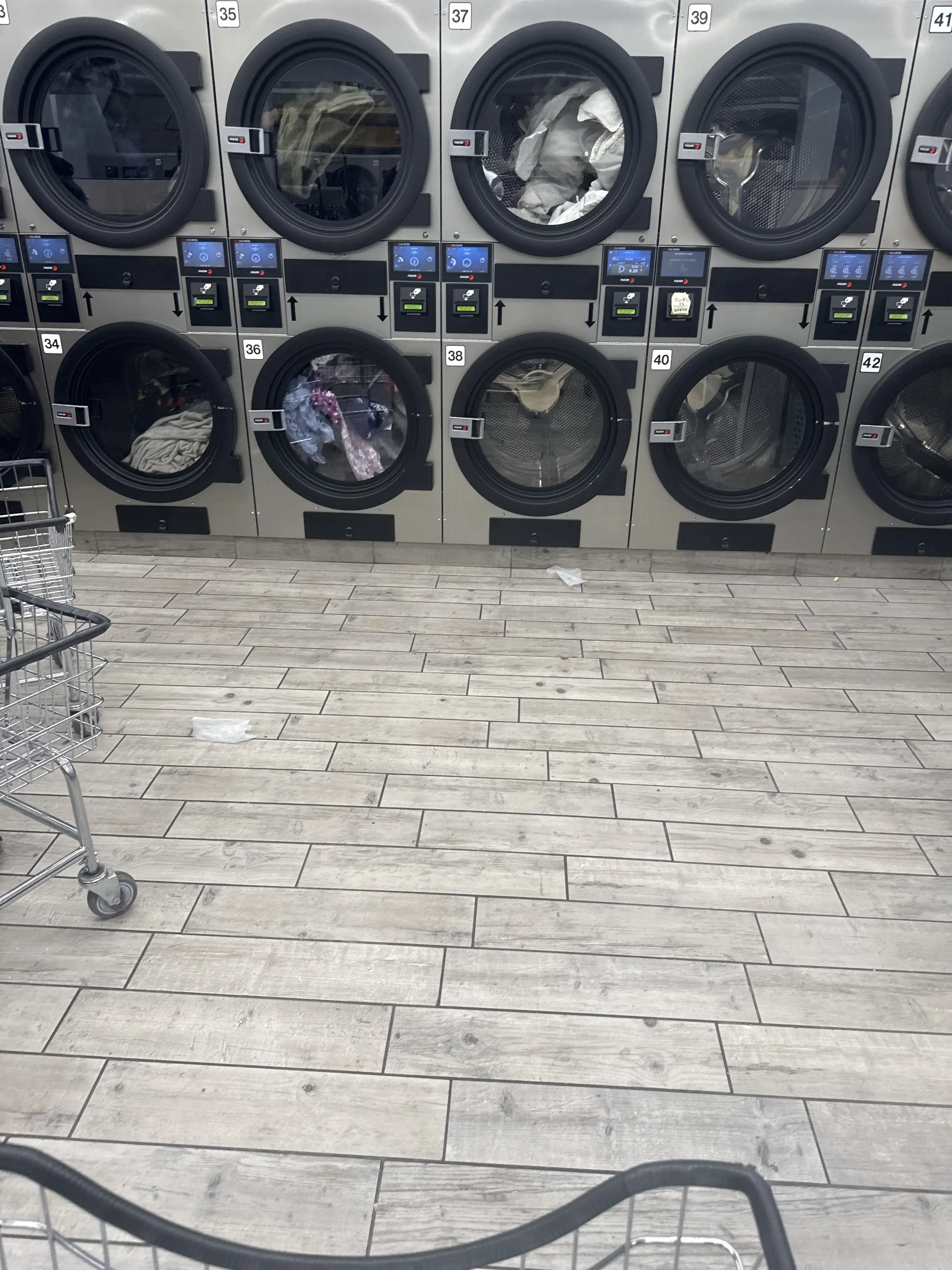 One Hour Laundry thumbnail 13