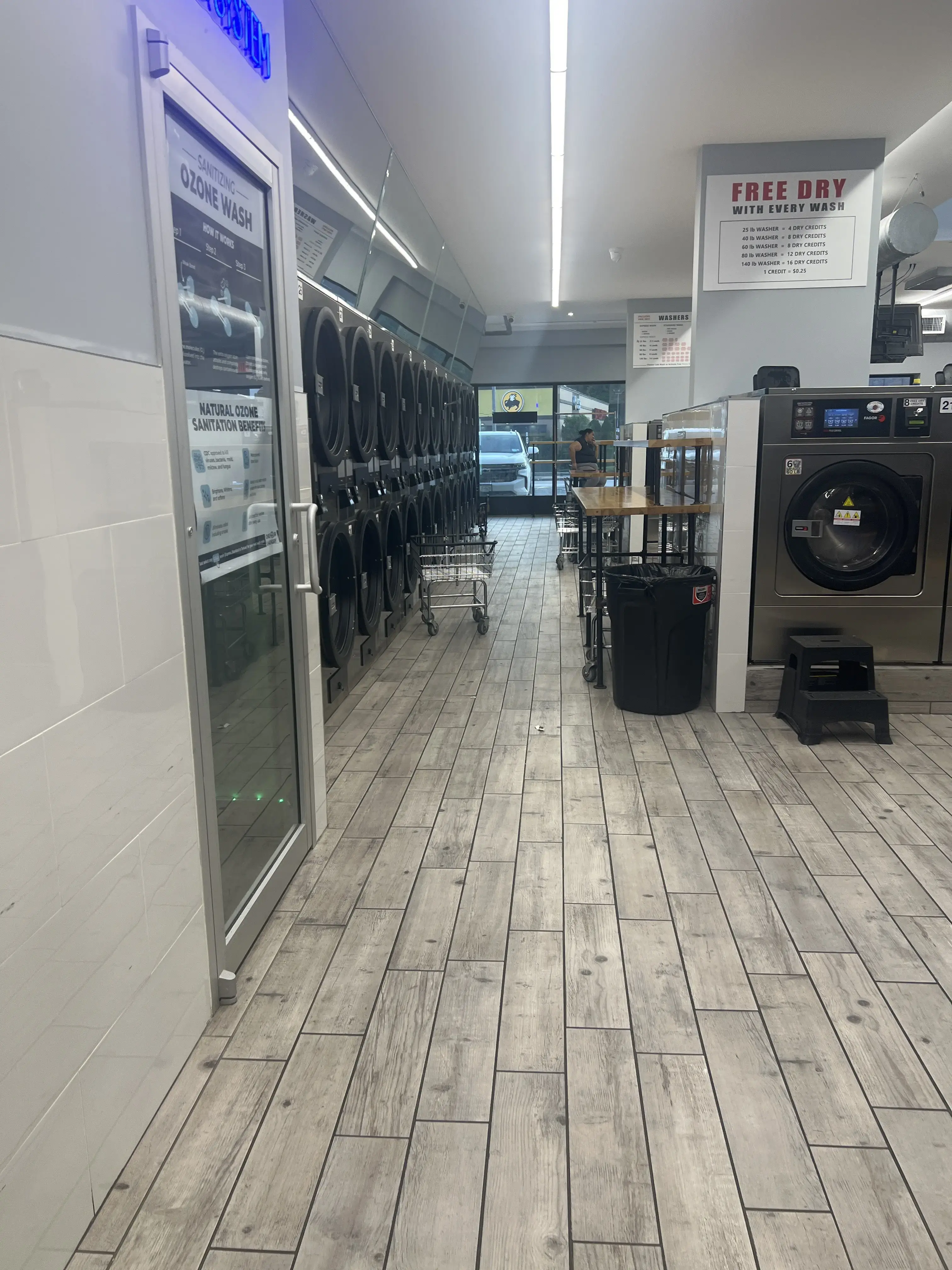 One Hour Laundry thumbnail 17