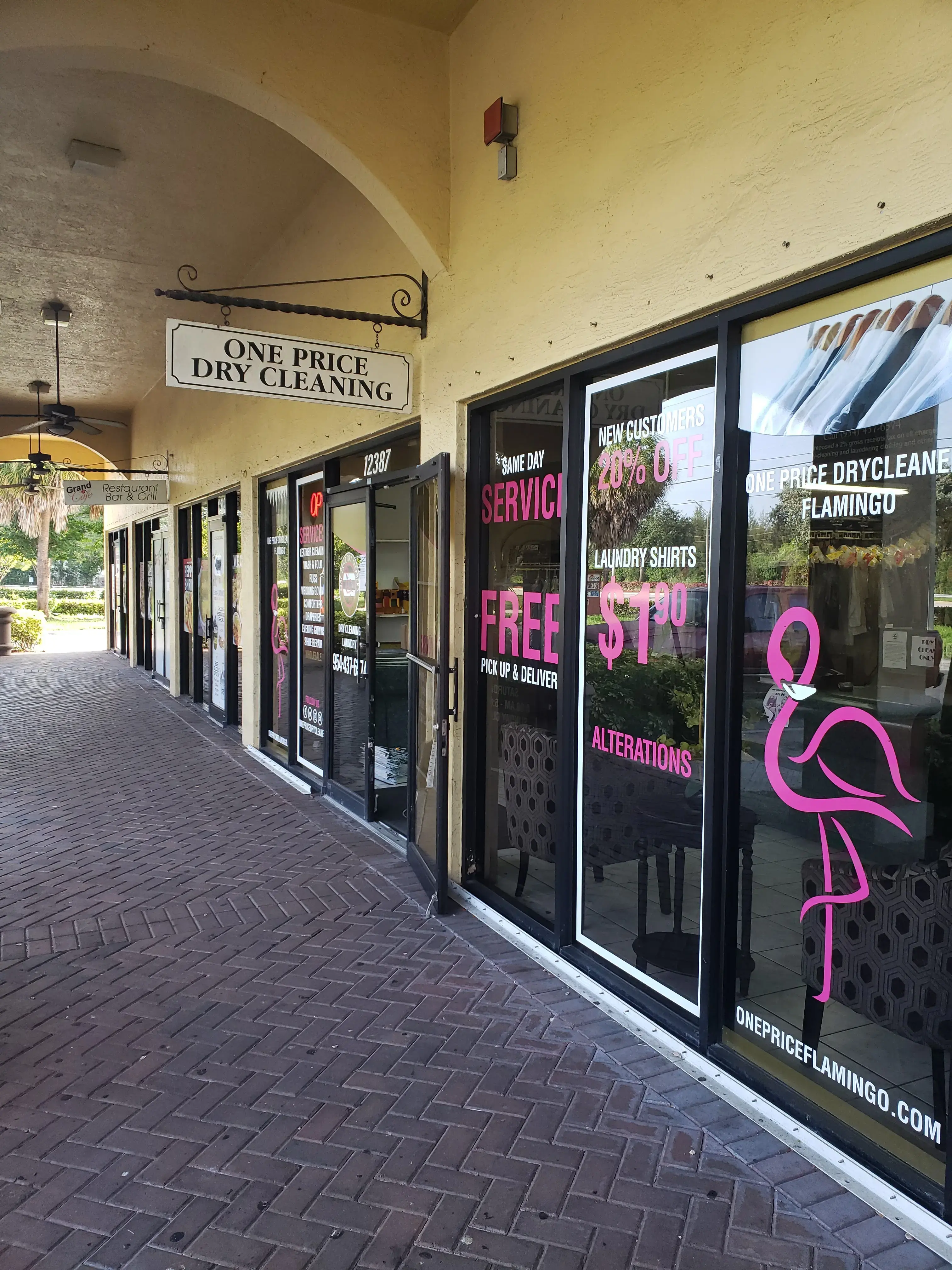 One Price Dry Cleaners Flamingo thumbnail 2