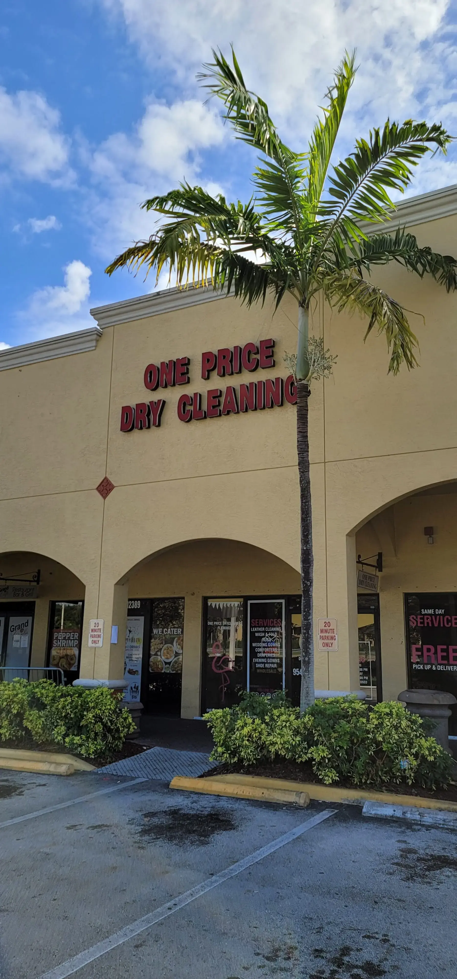 One Price Dry Cleaners Flamingo thumbnail 3