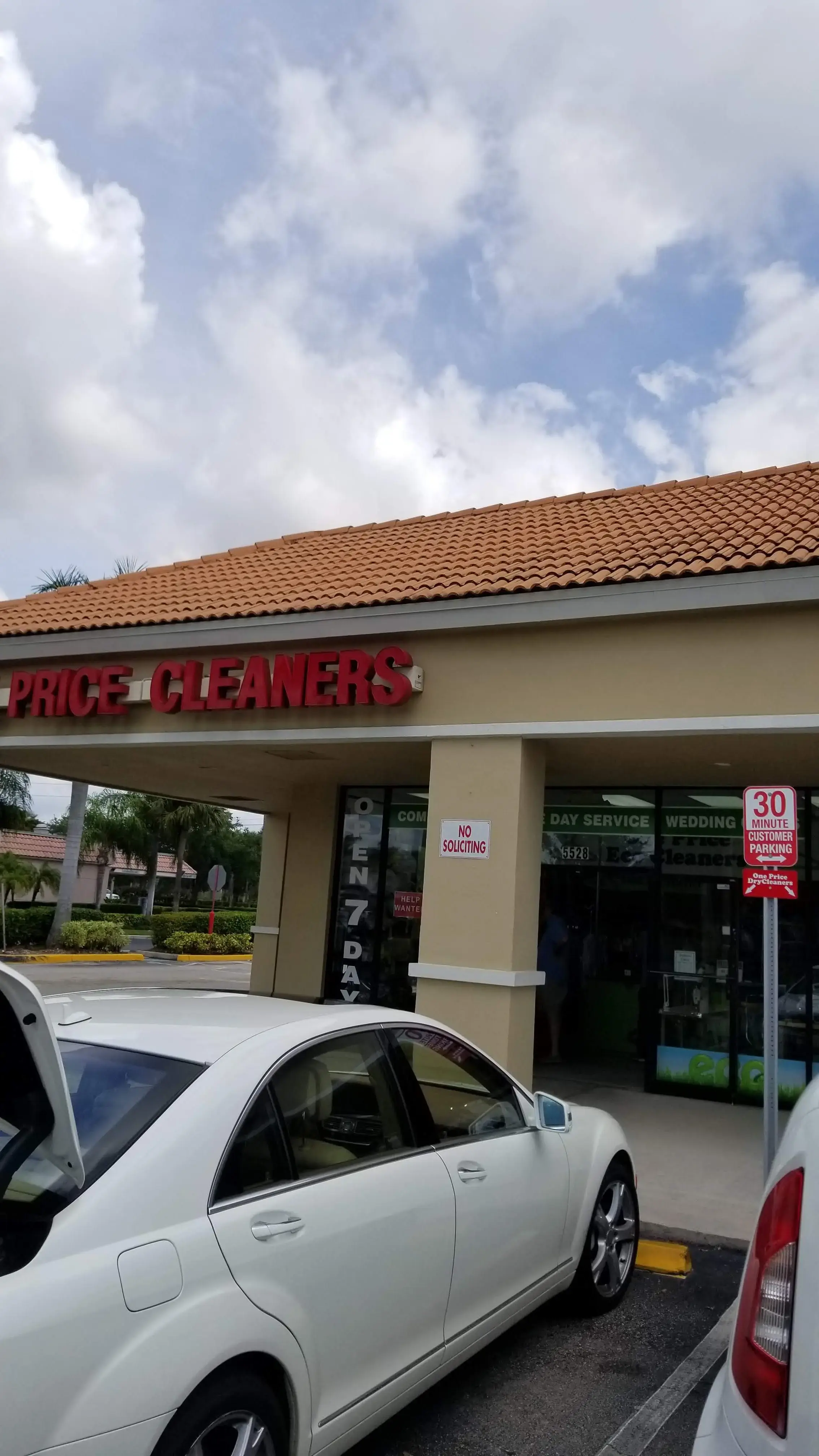 One Price Eco Cleaners thumbnail 12