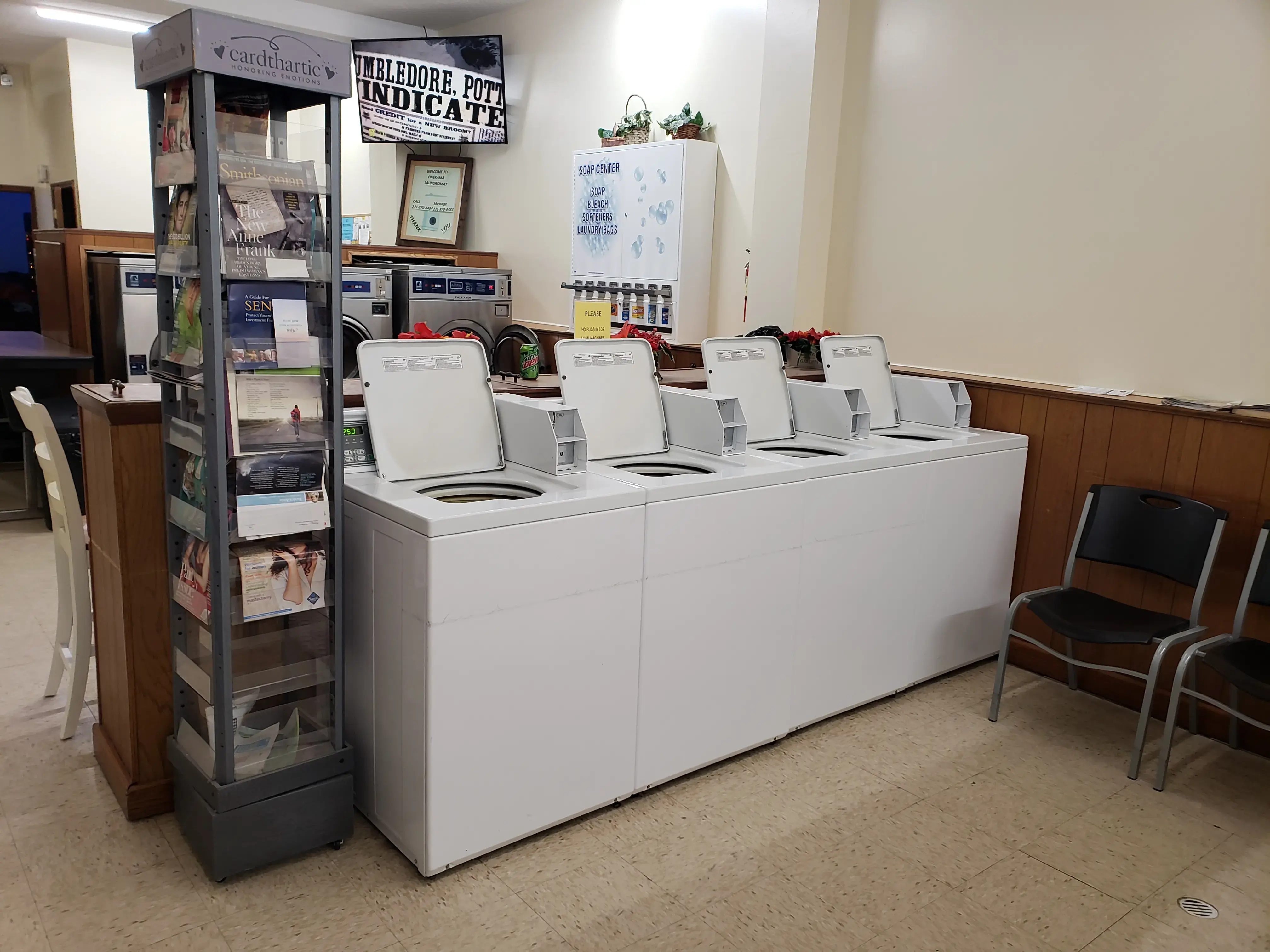 Onekama Laundromat - Image 9