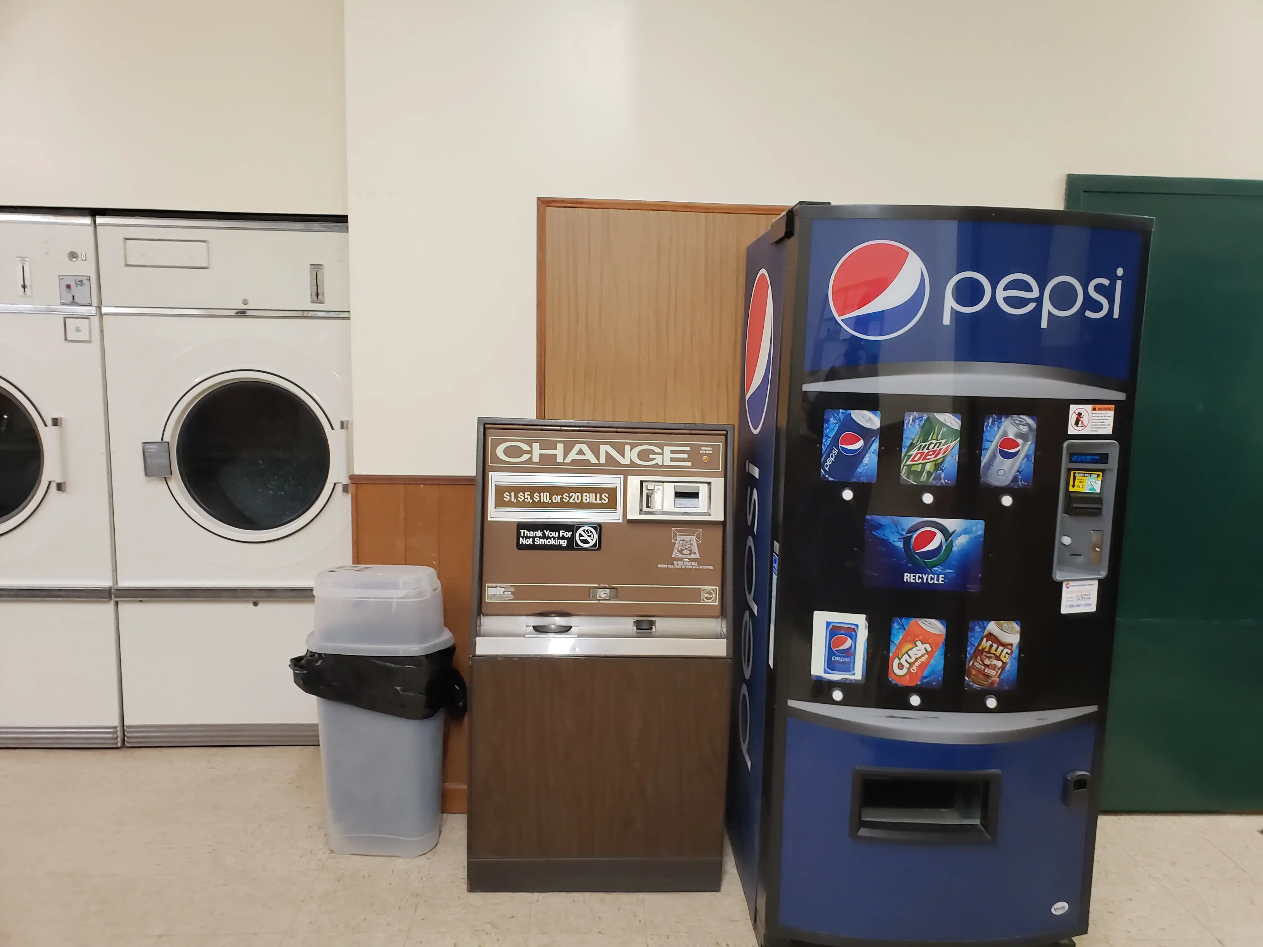 Onekama Laundromat thumbnail 16