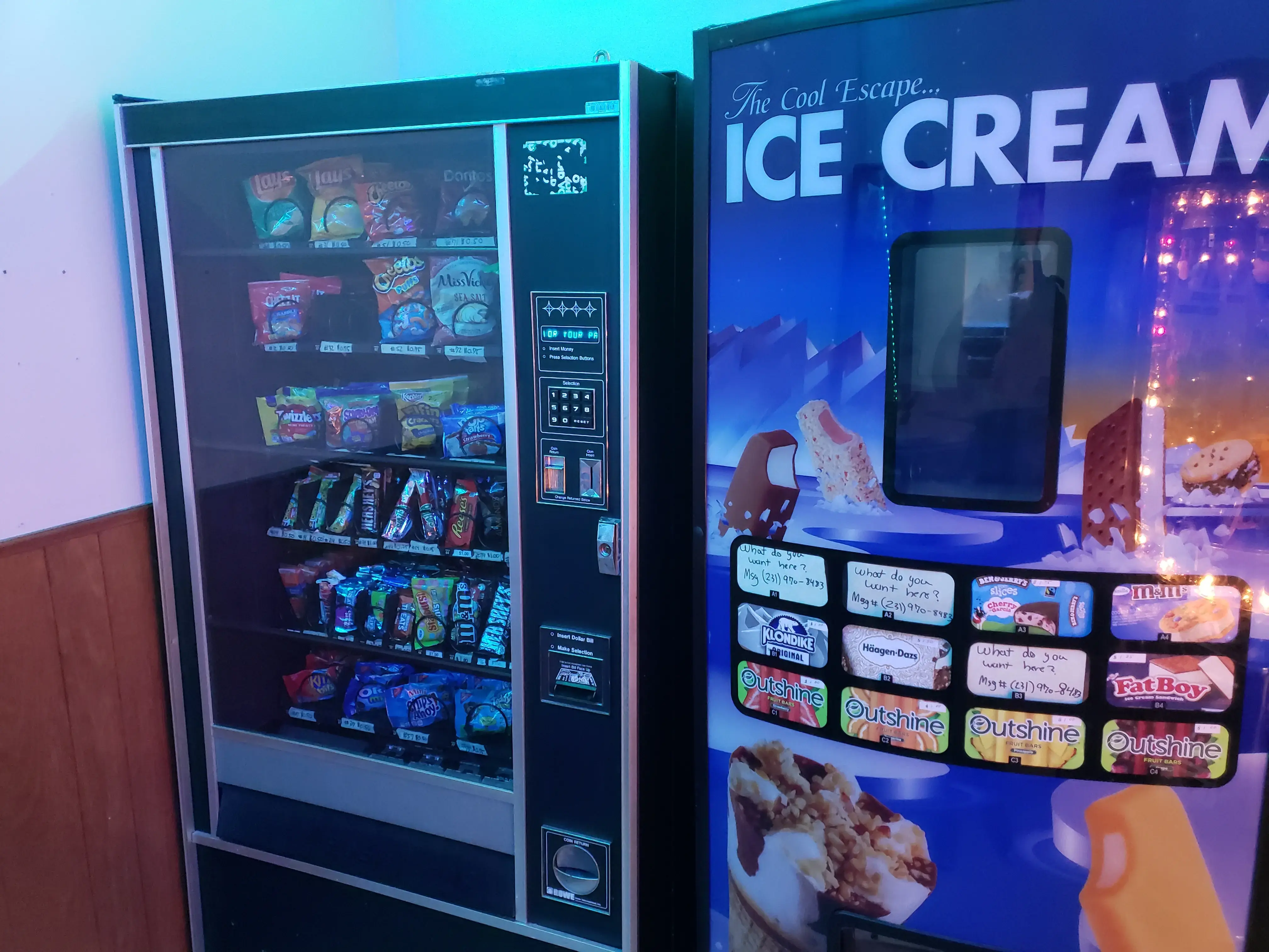 Onekama Laundromat - Image 15