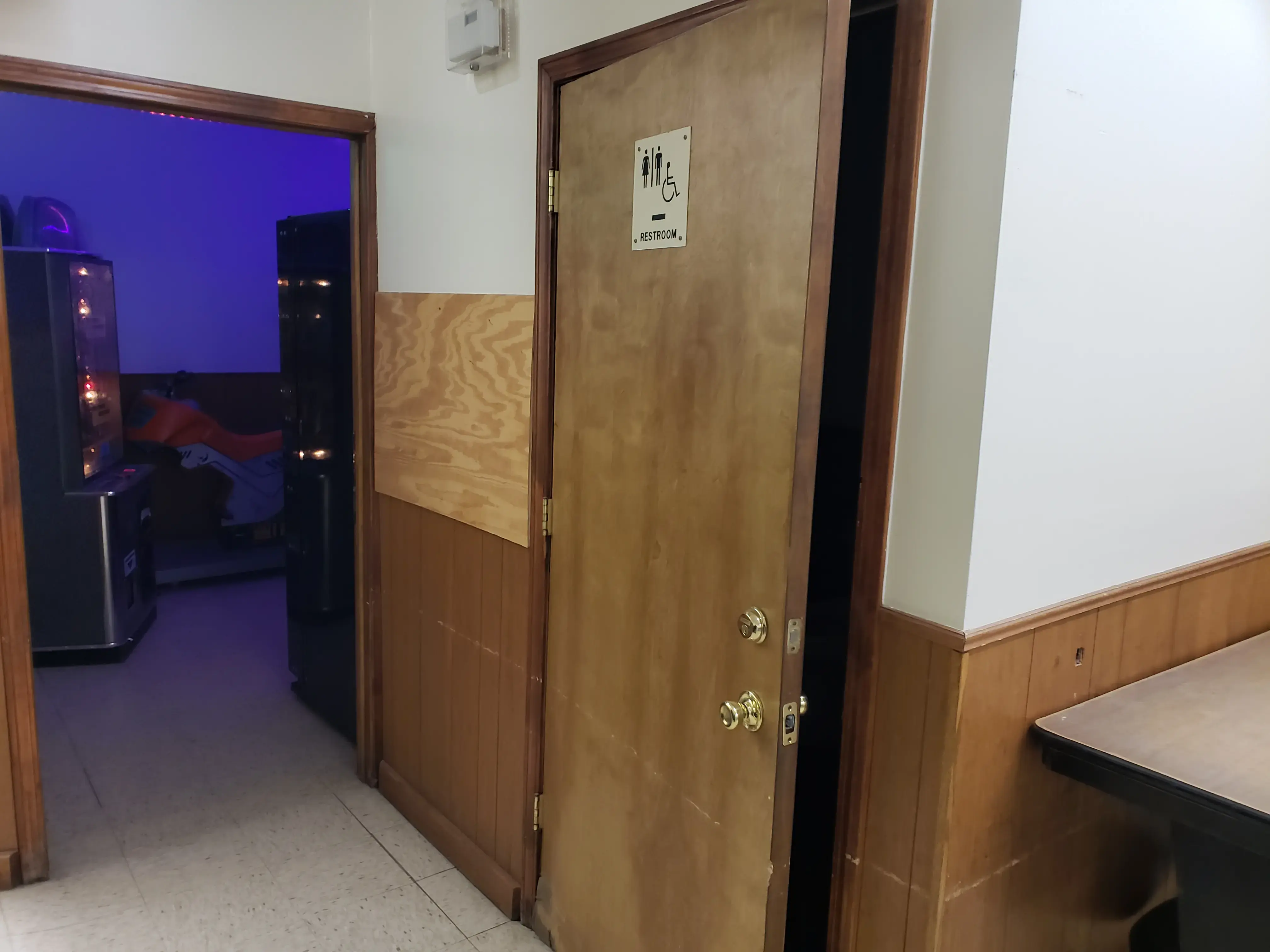 Onekama Laundromat thumbnail 13