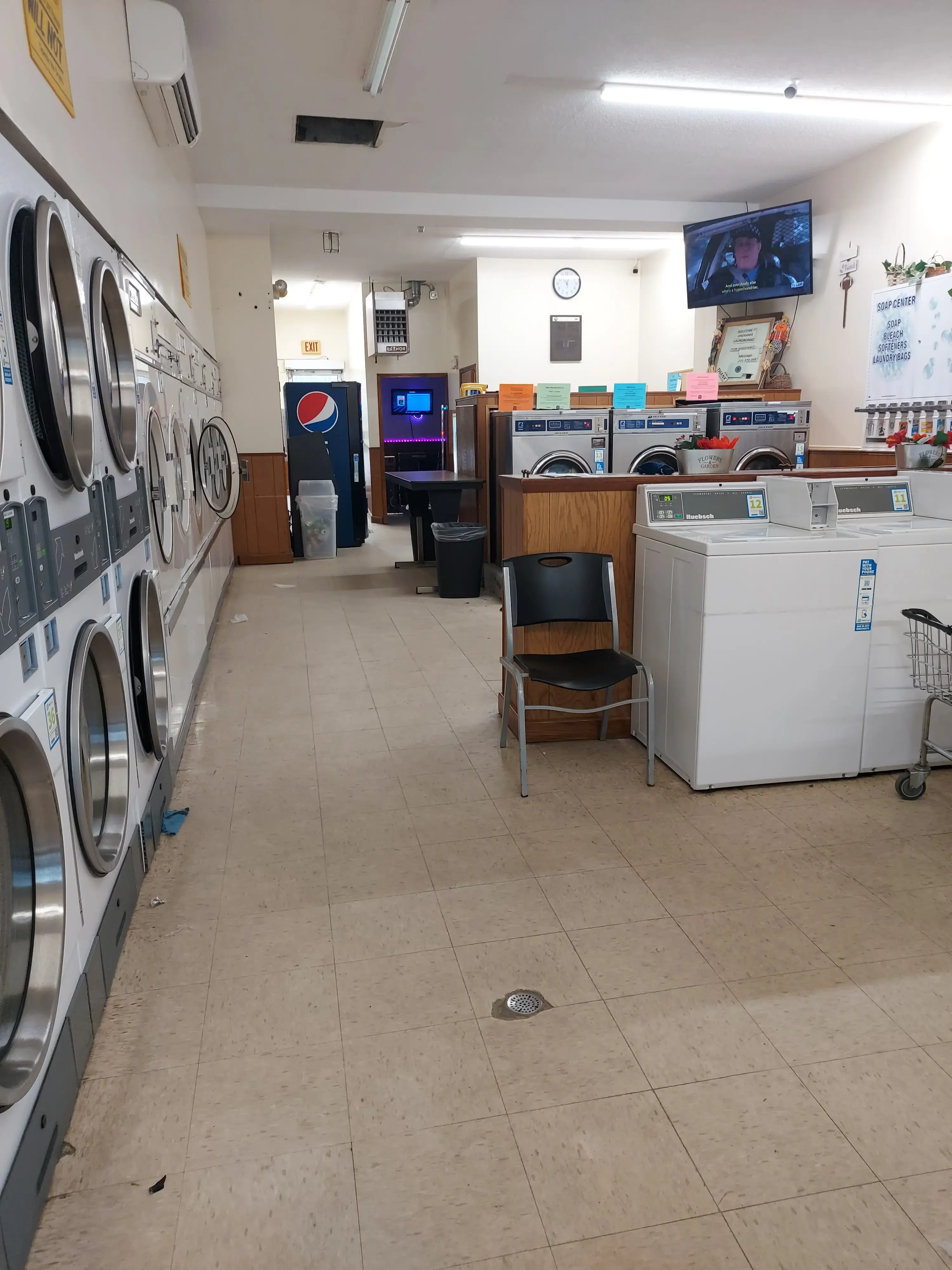 Onekama Laundromat thumbnail 6