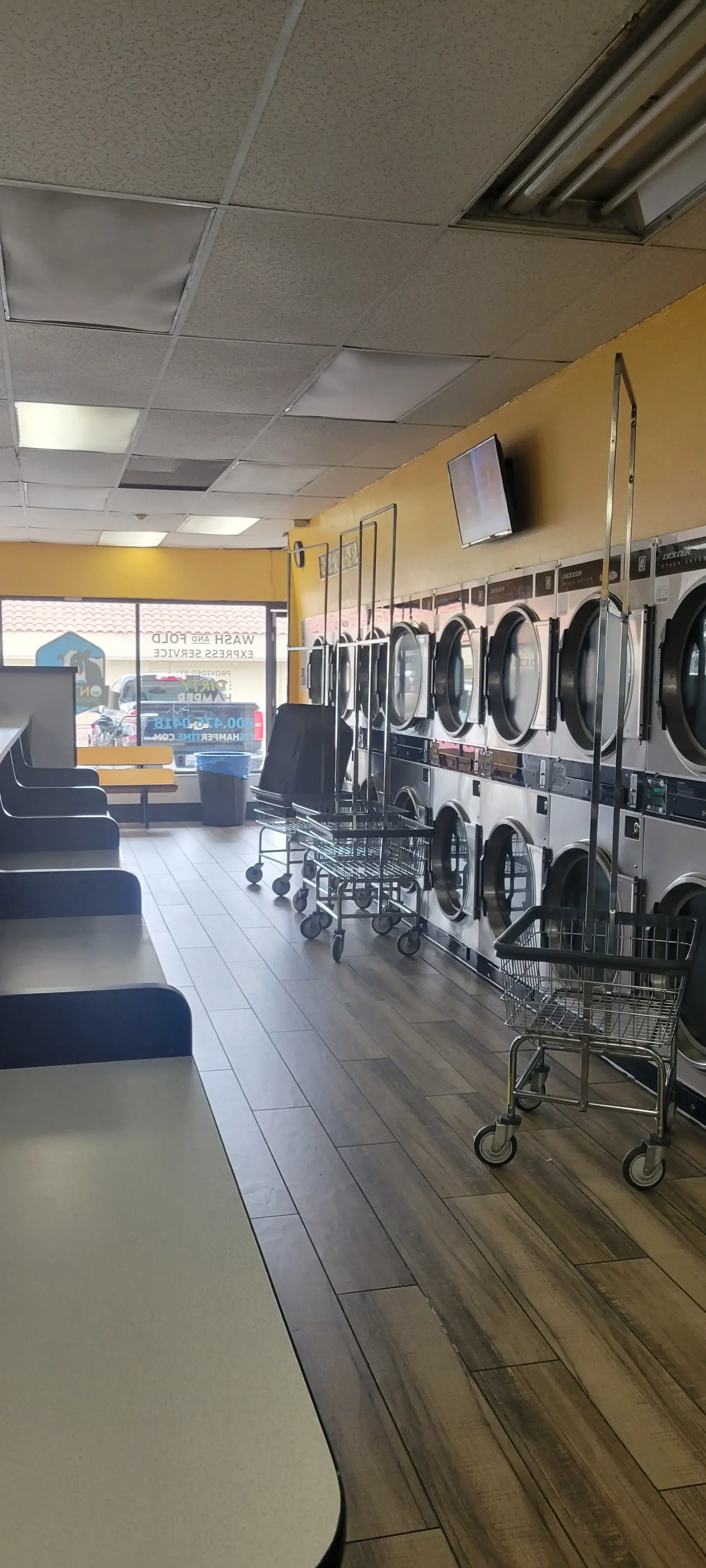 Ontario Coin Laundromat thumbnail 10