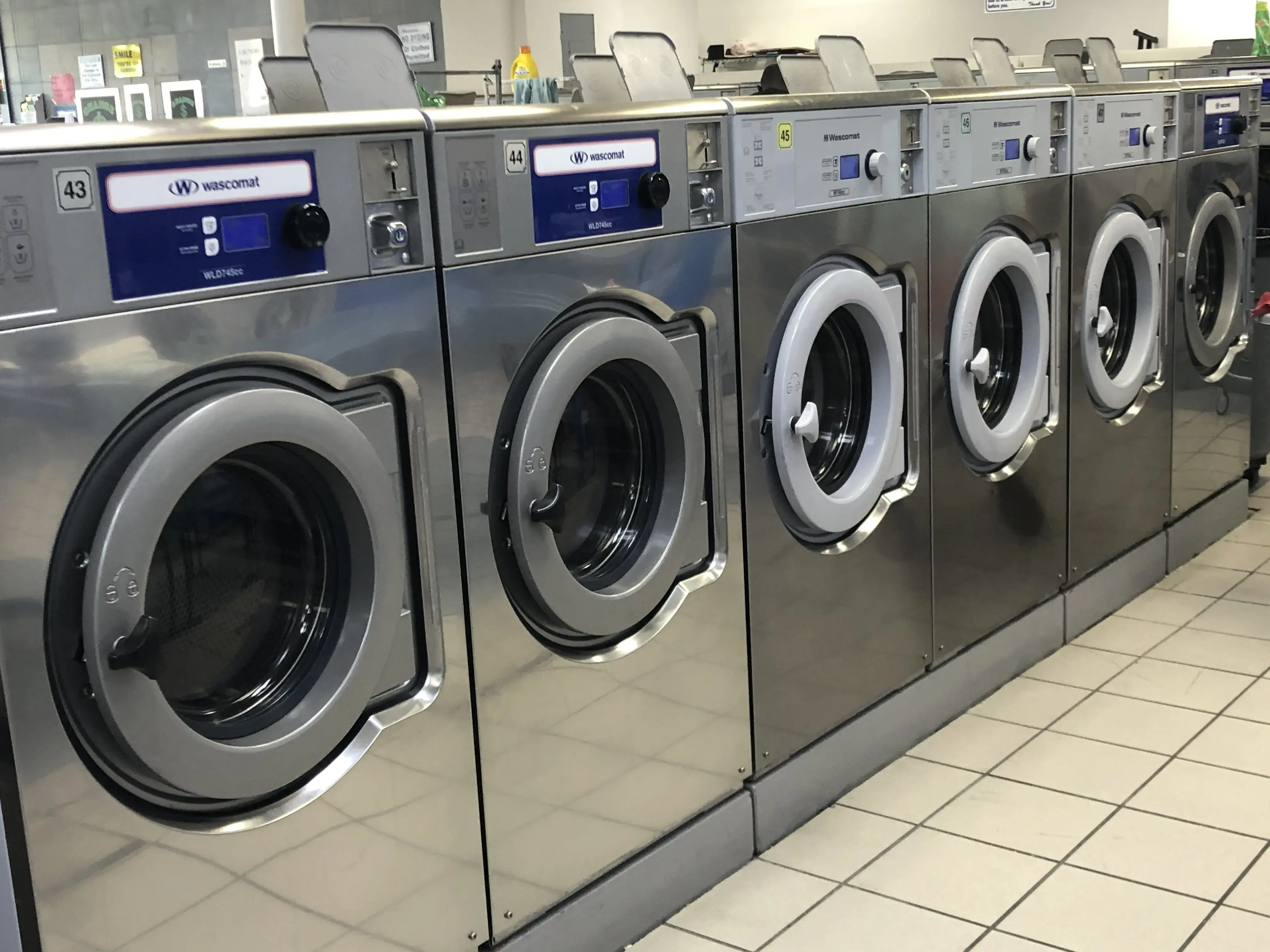 Opa-Locka Coin Laundry - Image 5