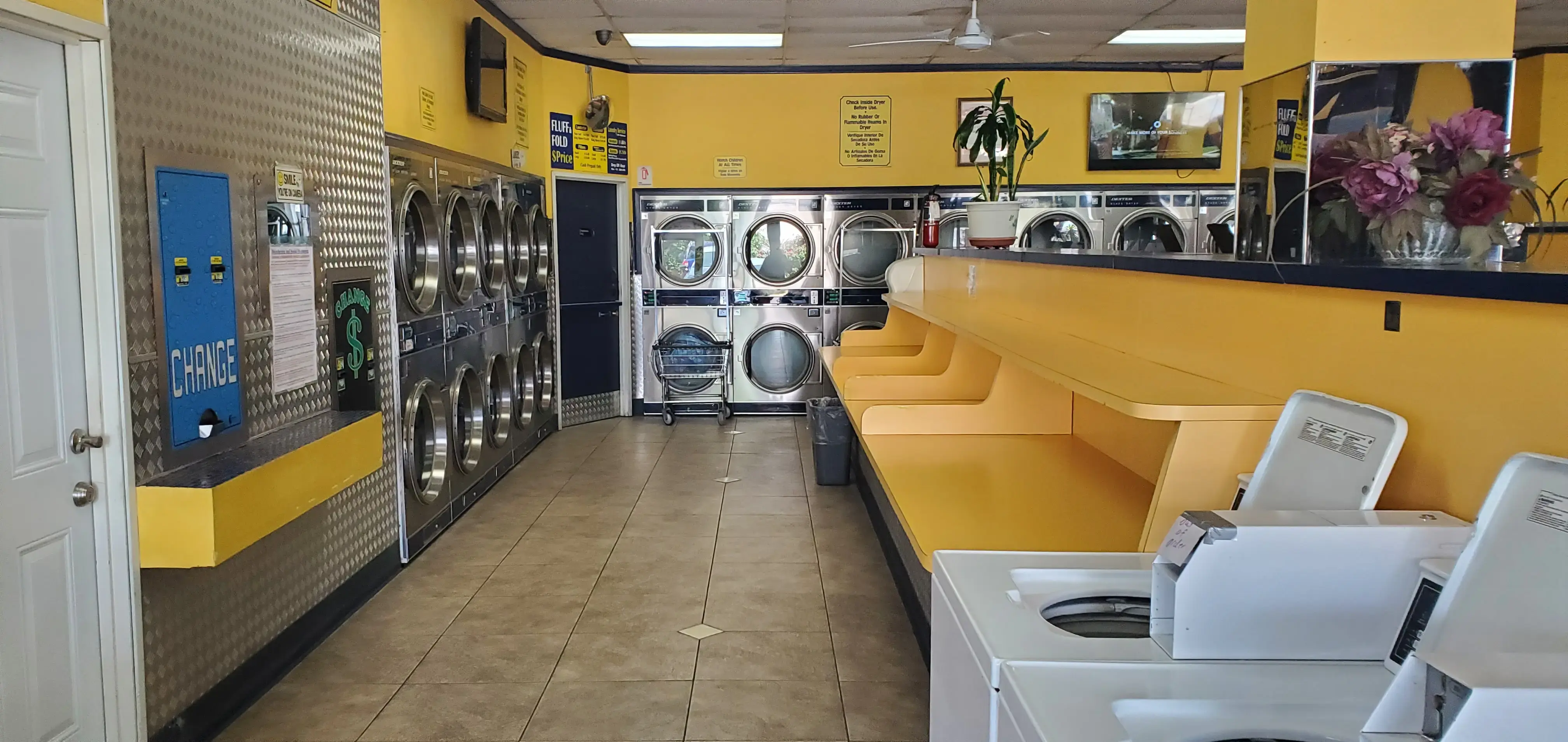 Orange Coin Laundry thumbnail 3
