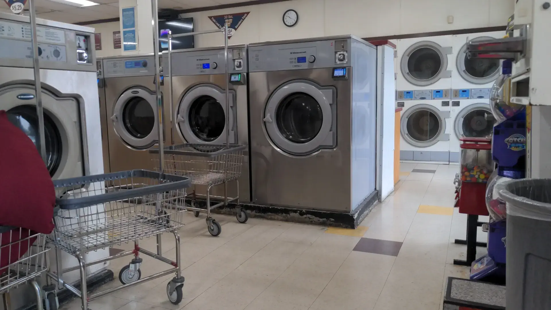 Orange Grove Coin Laundry thumbnail 13