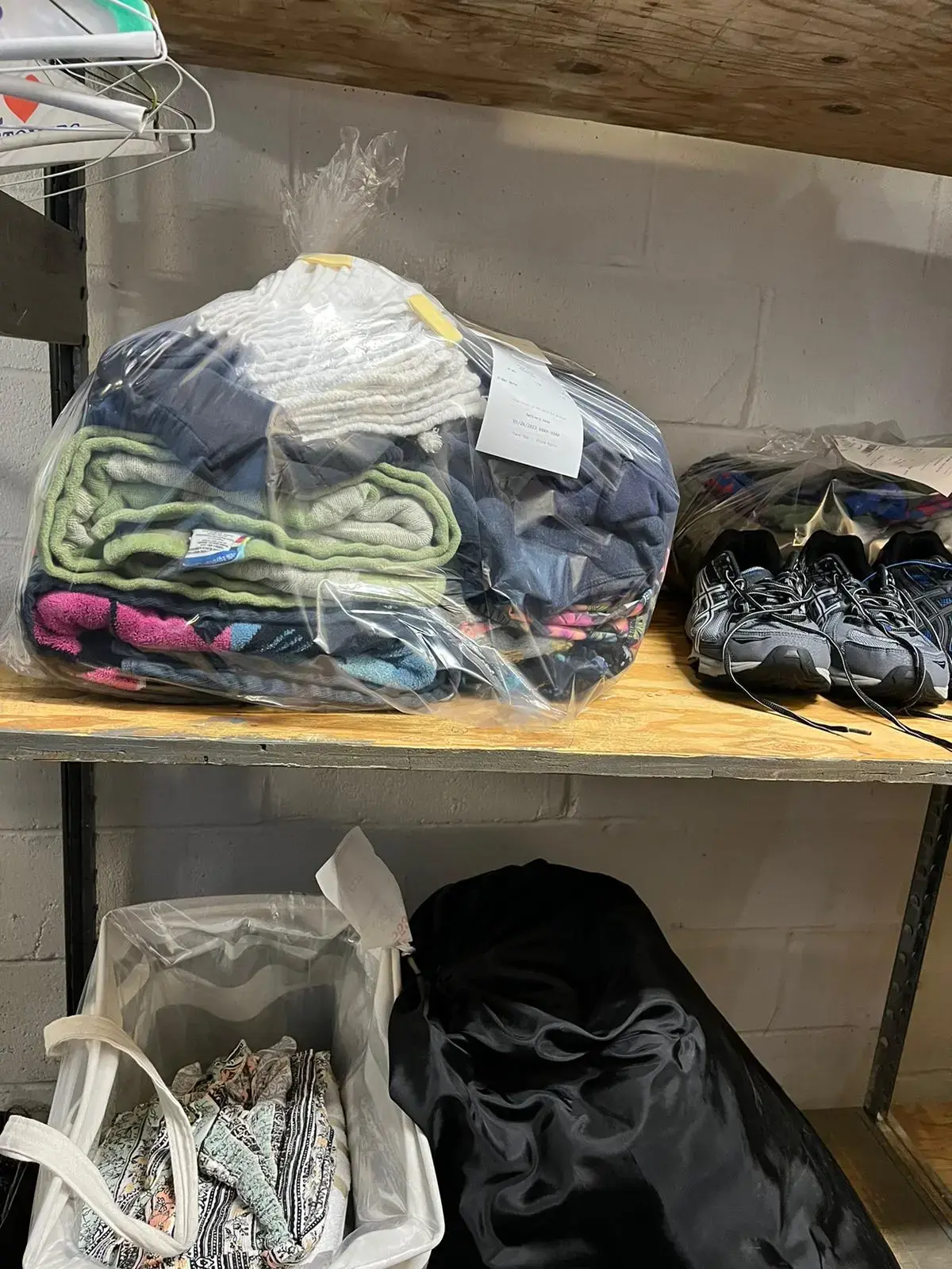 Orchard Laundromat thumbnail 5