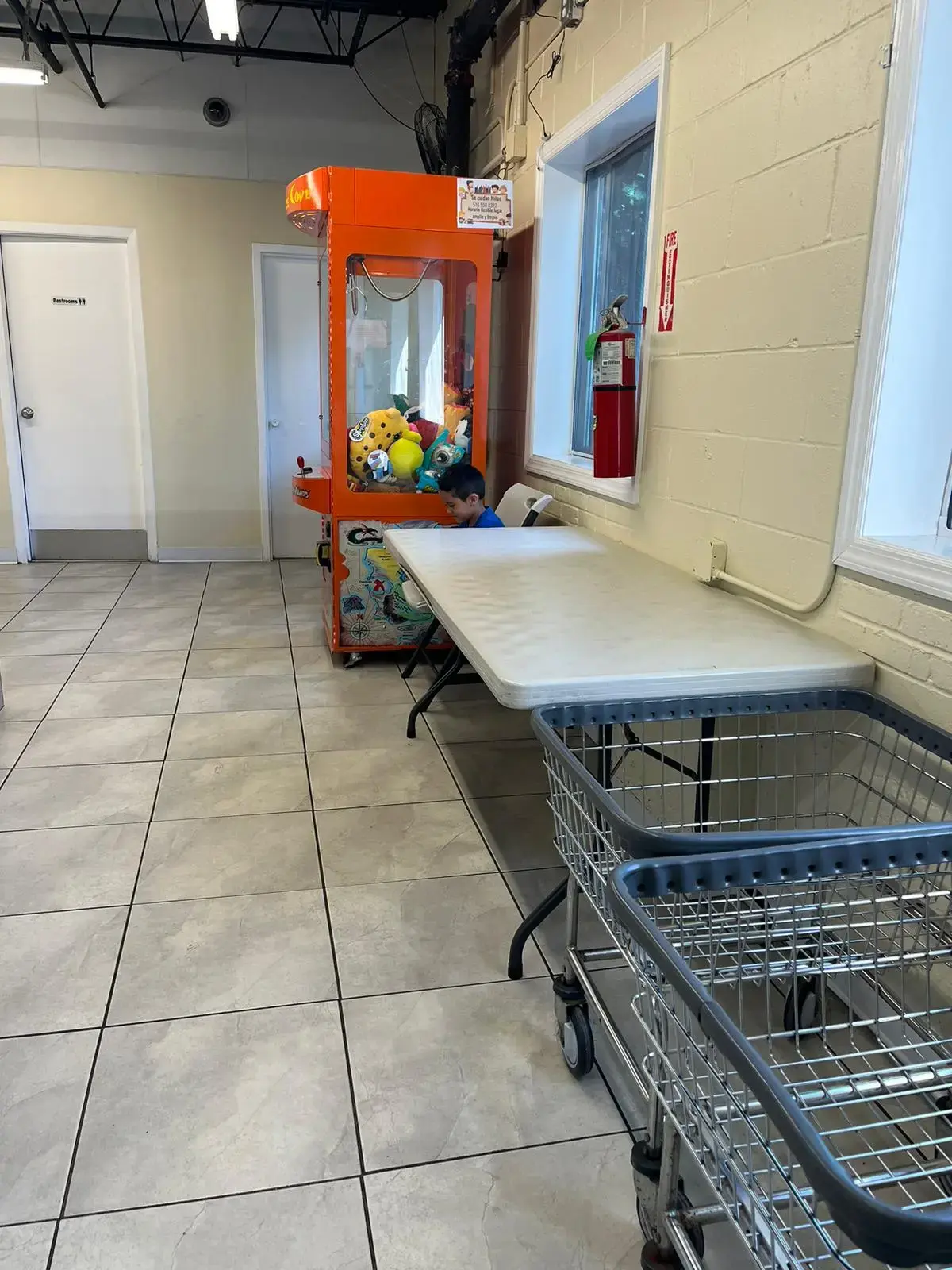 Orchard Laundromat thumbnail 9