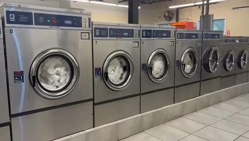 Orchard Laundromat thumbnail 8