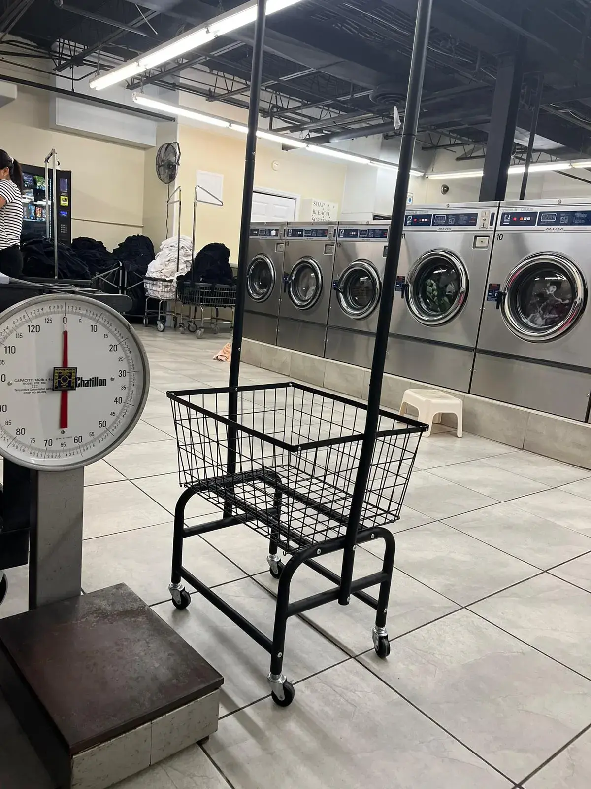 Orchard Laundromat thumbnail 7