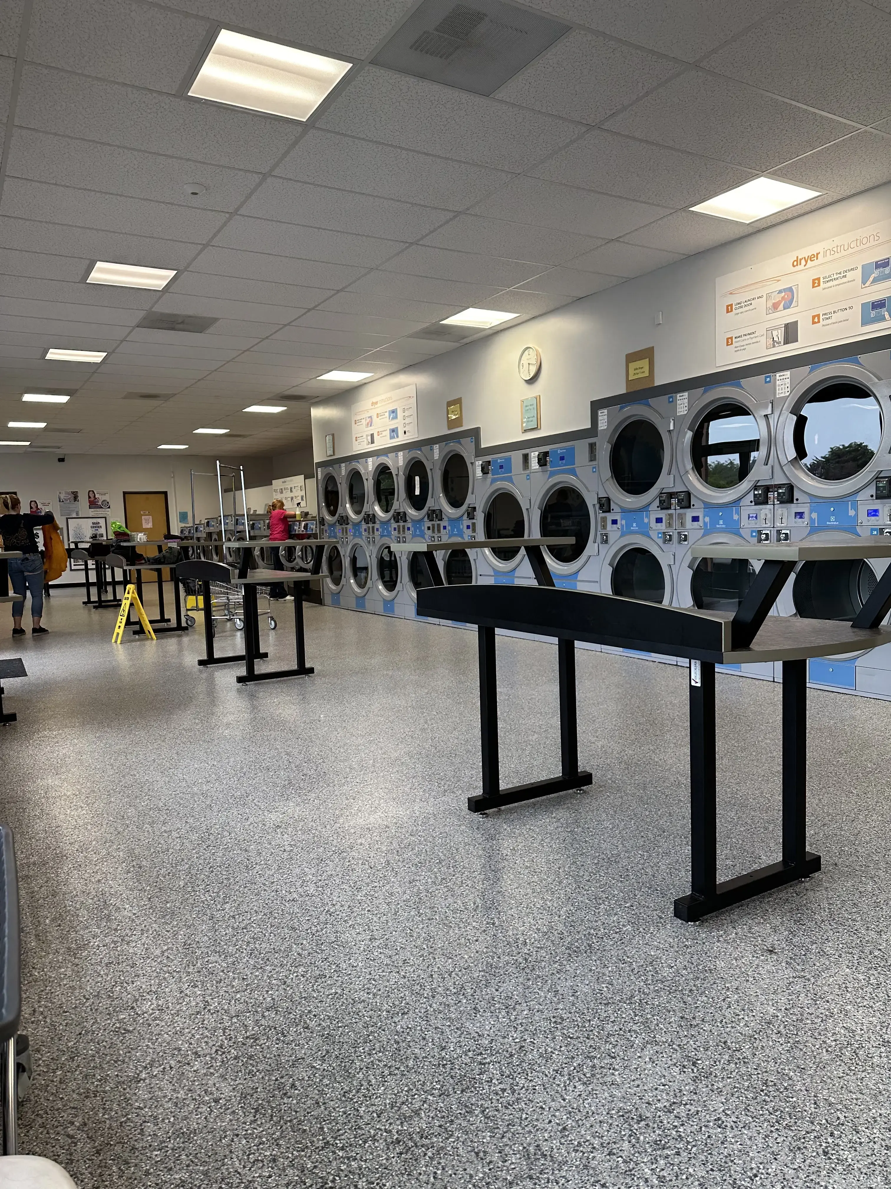 Oregon Express Laundry - Image 2