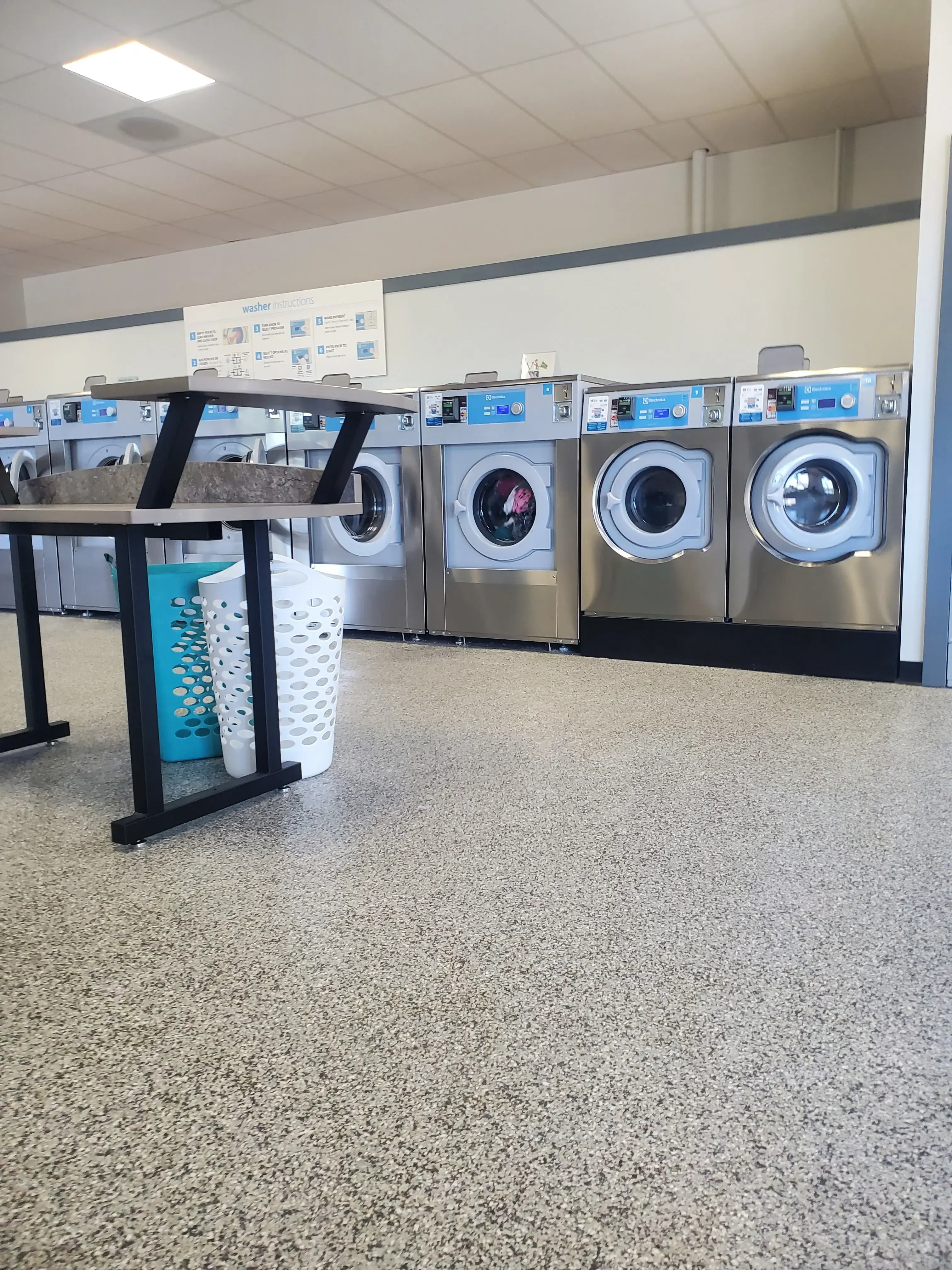Oregon Express Laundry thumbnail 14