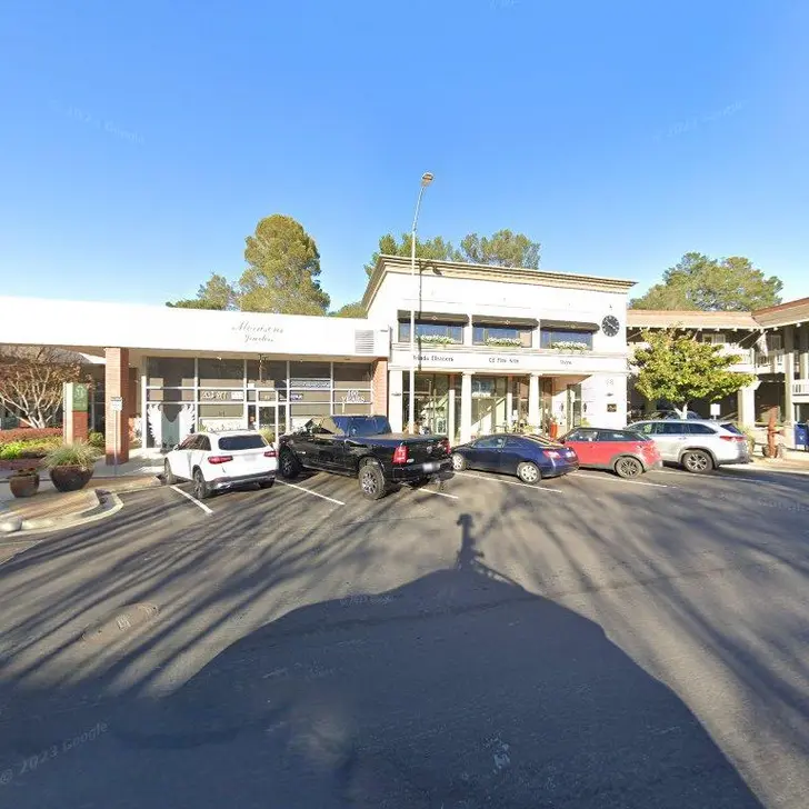 Orinda Cleaners thumbnail 9