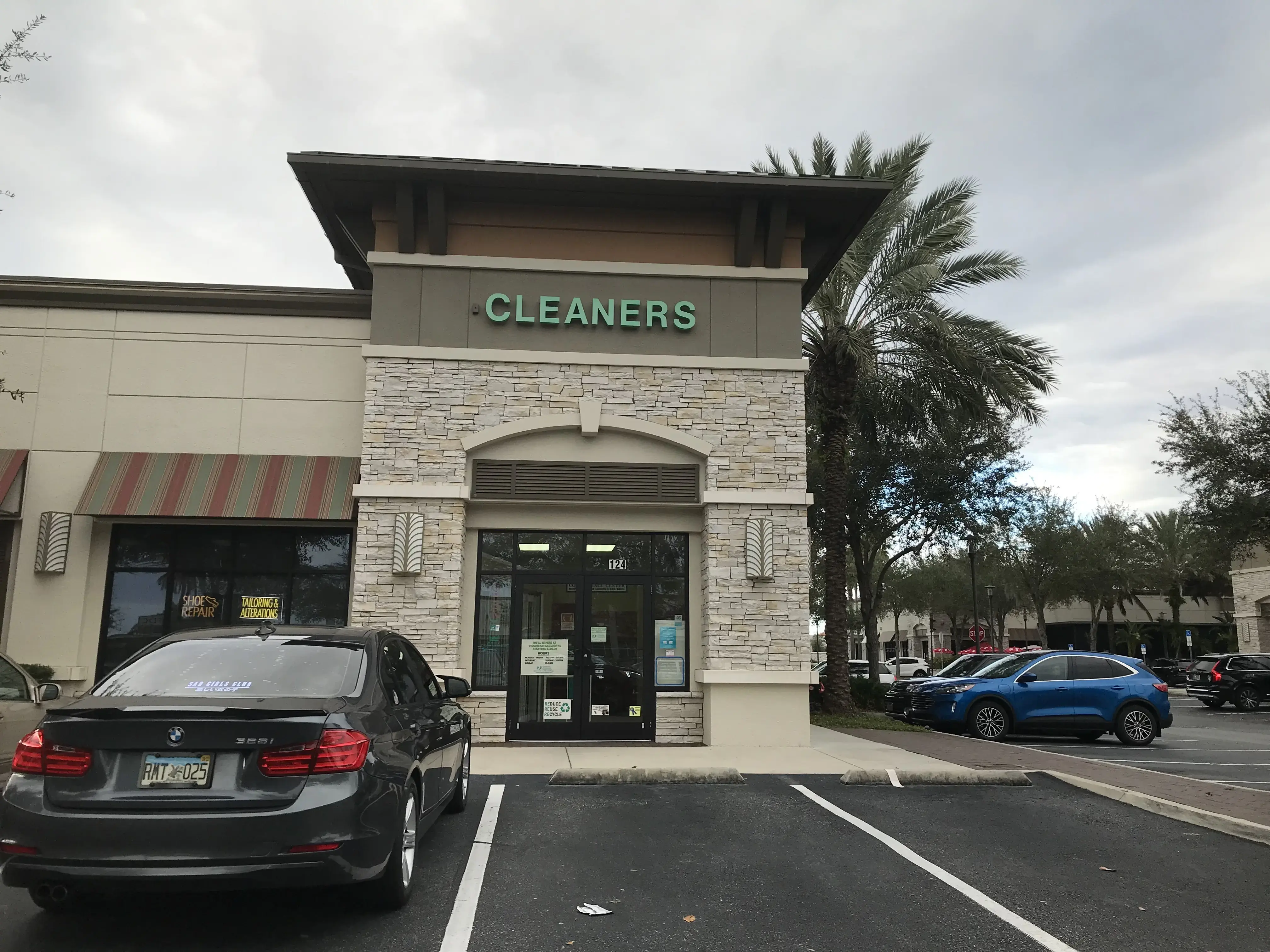 Orlando Cleaners 24/7 - Lakeside thumbnail 3