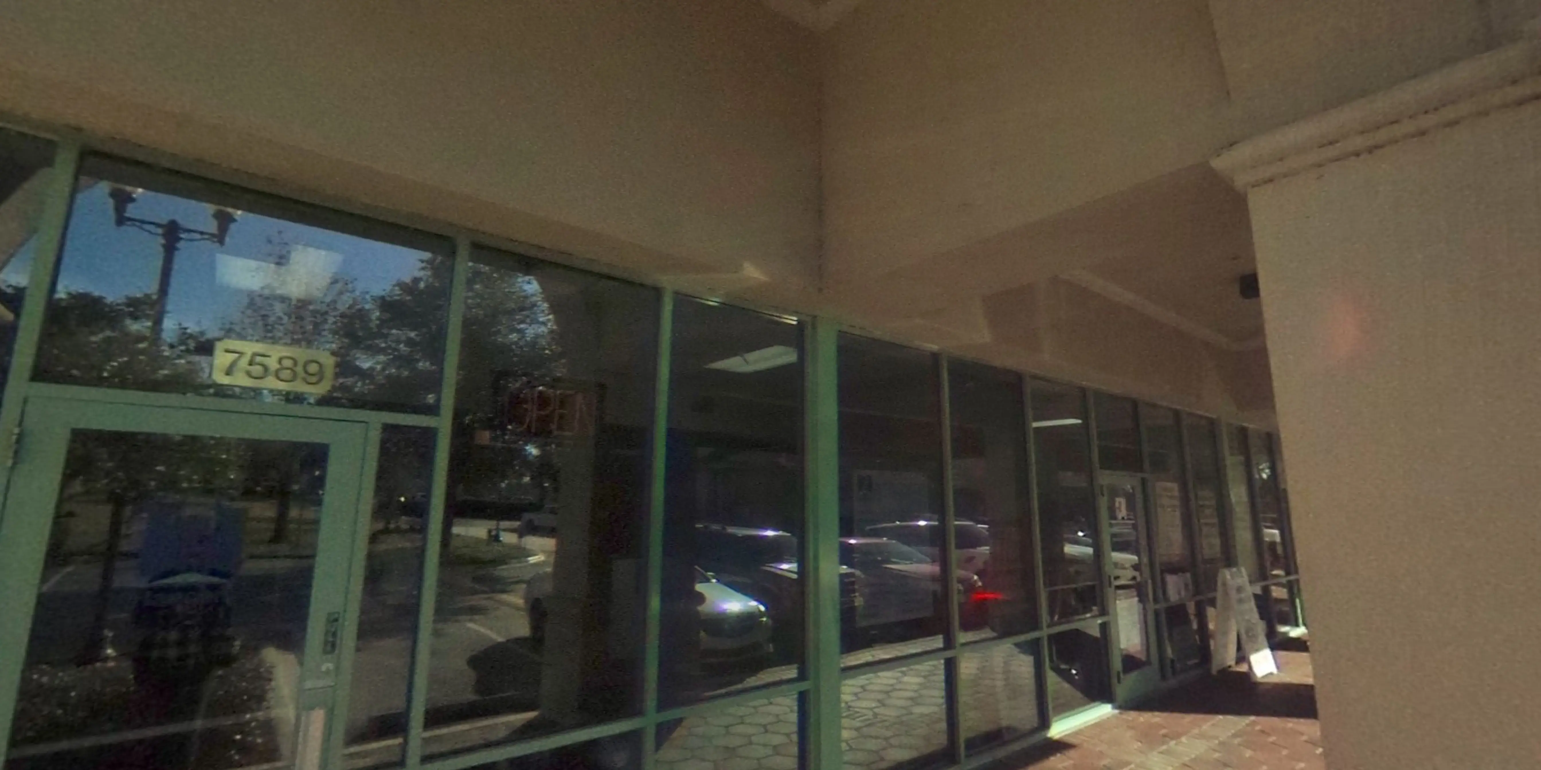 Orlando Cleaners 24/7 Fountains Bay Hill thumbnail 2