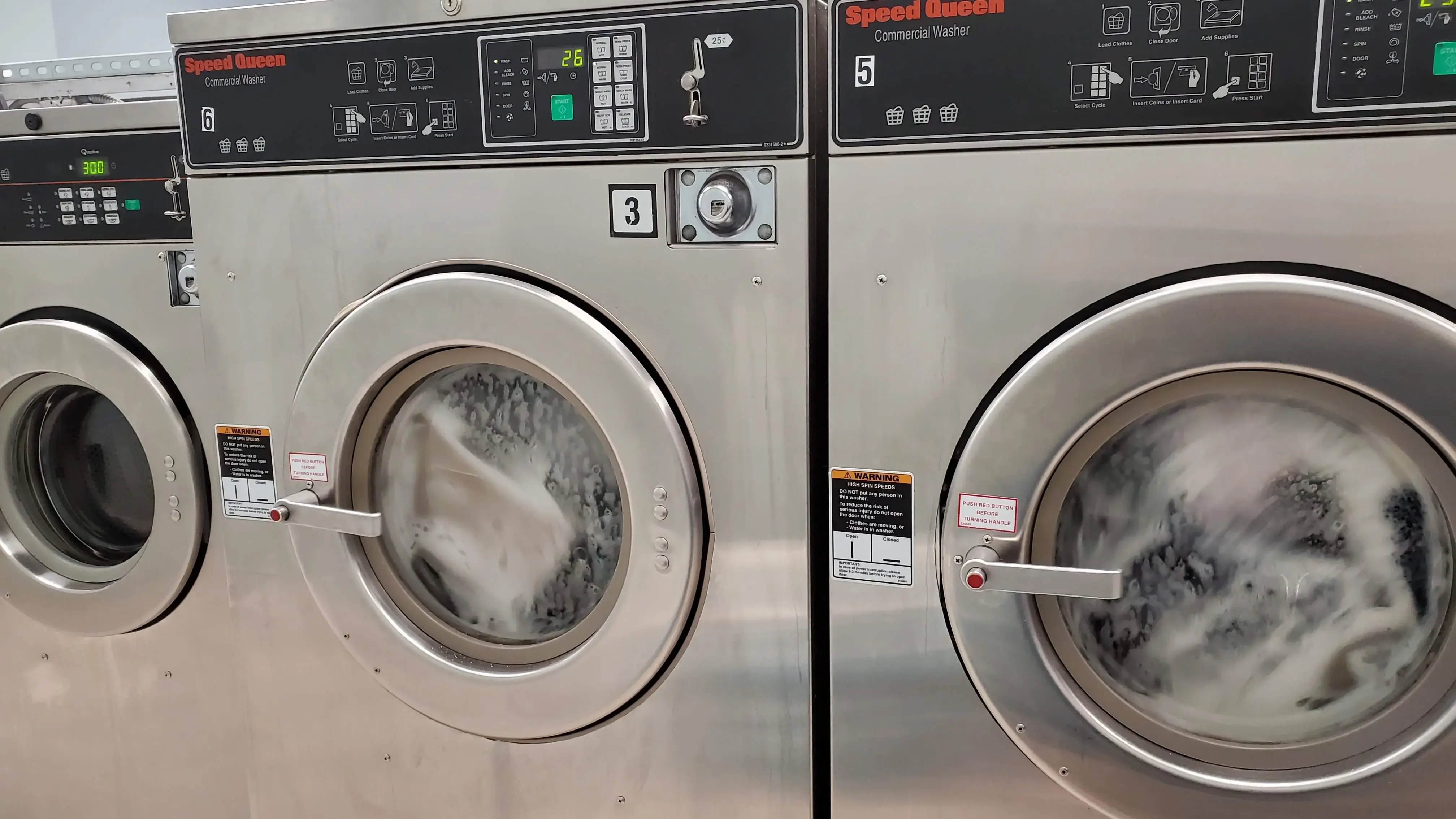 Orono Coin Laundry - Image 9