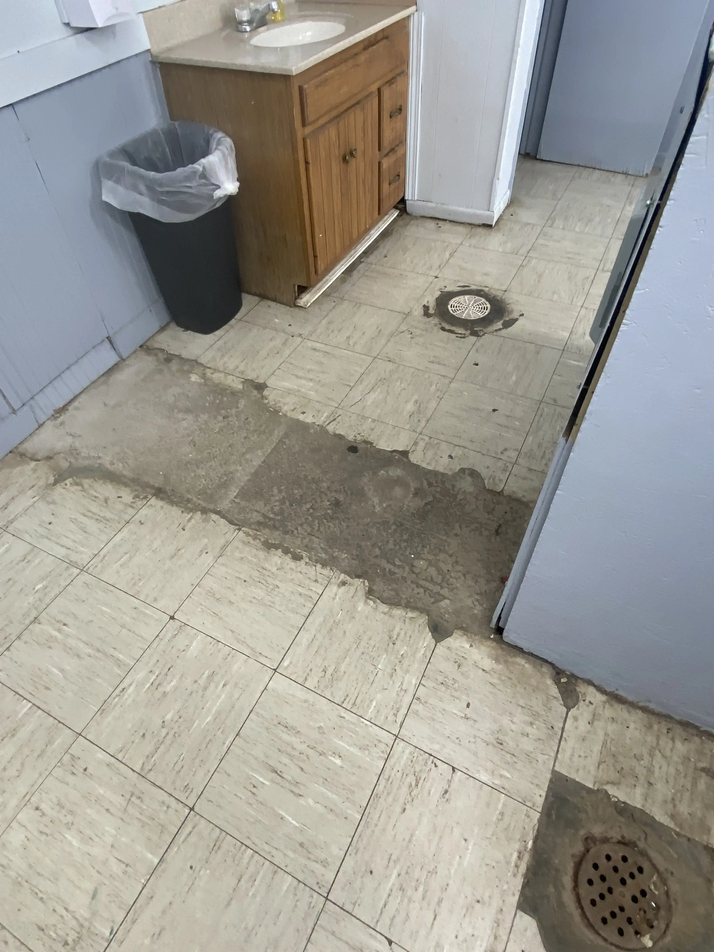 Osceola Laundromat thumbnail 4