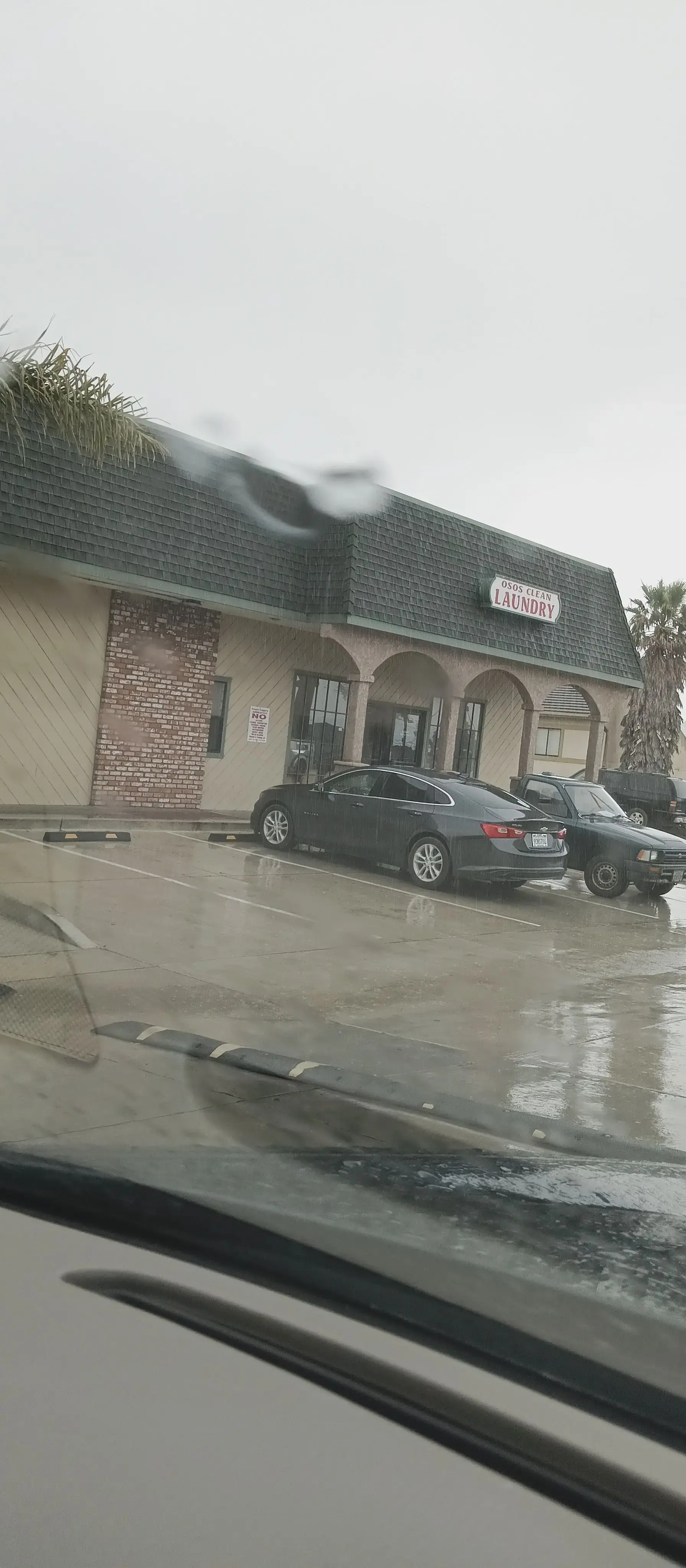 Osos Clean Laundry - Image 5