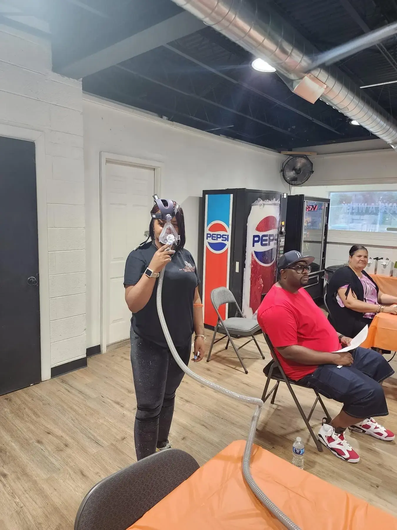 OUR COMMUNITY LAUNDROMAT - Image 5