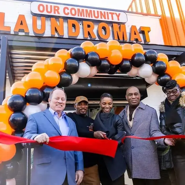 OUR COMMUNITY LAUNDROMAT thumbnail 6