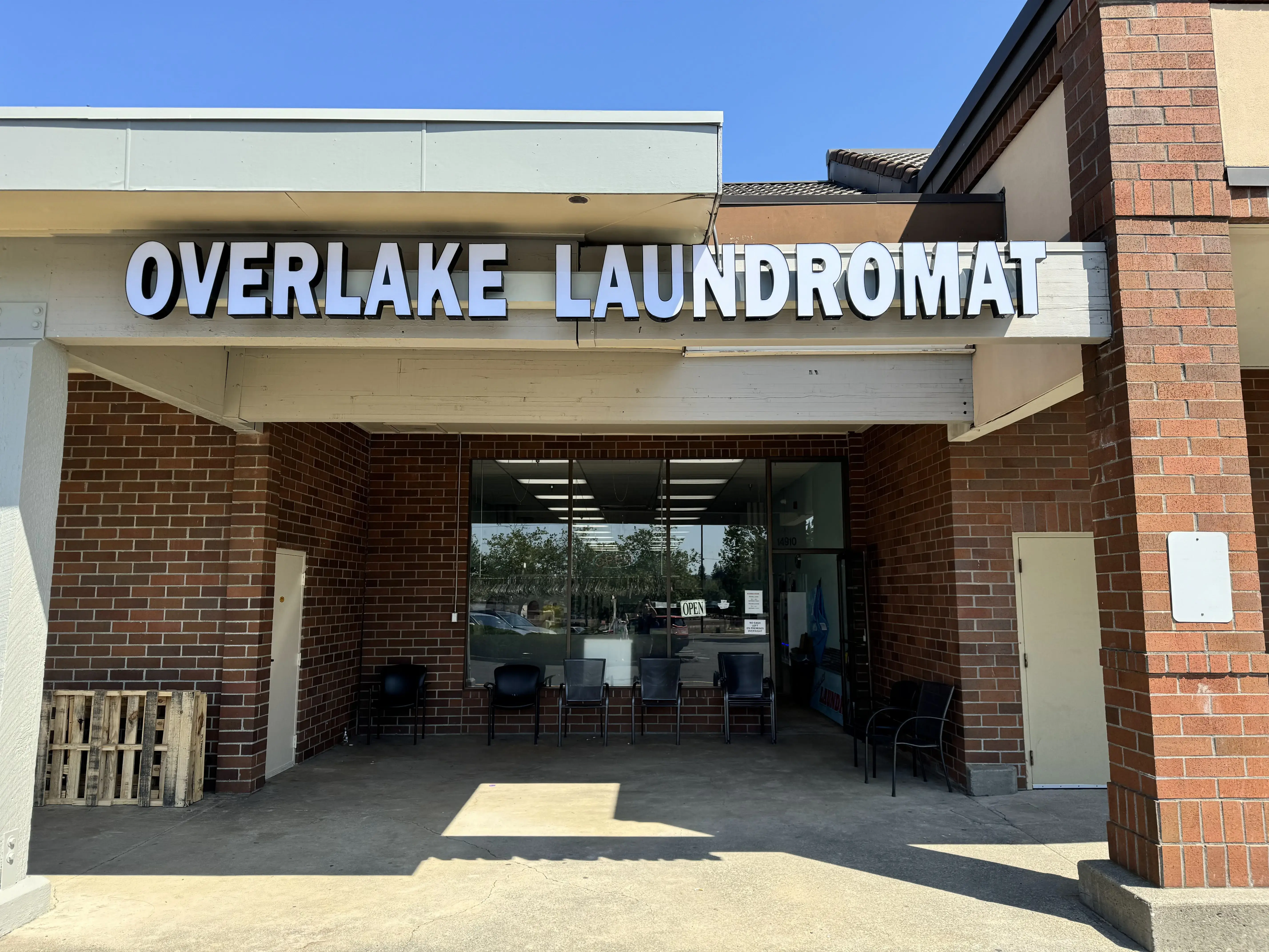 Overlake Laundromat thumbnail 4