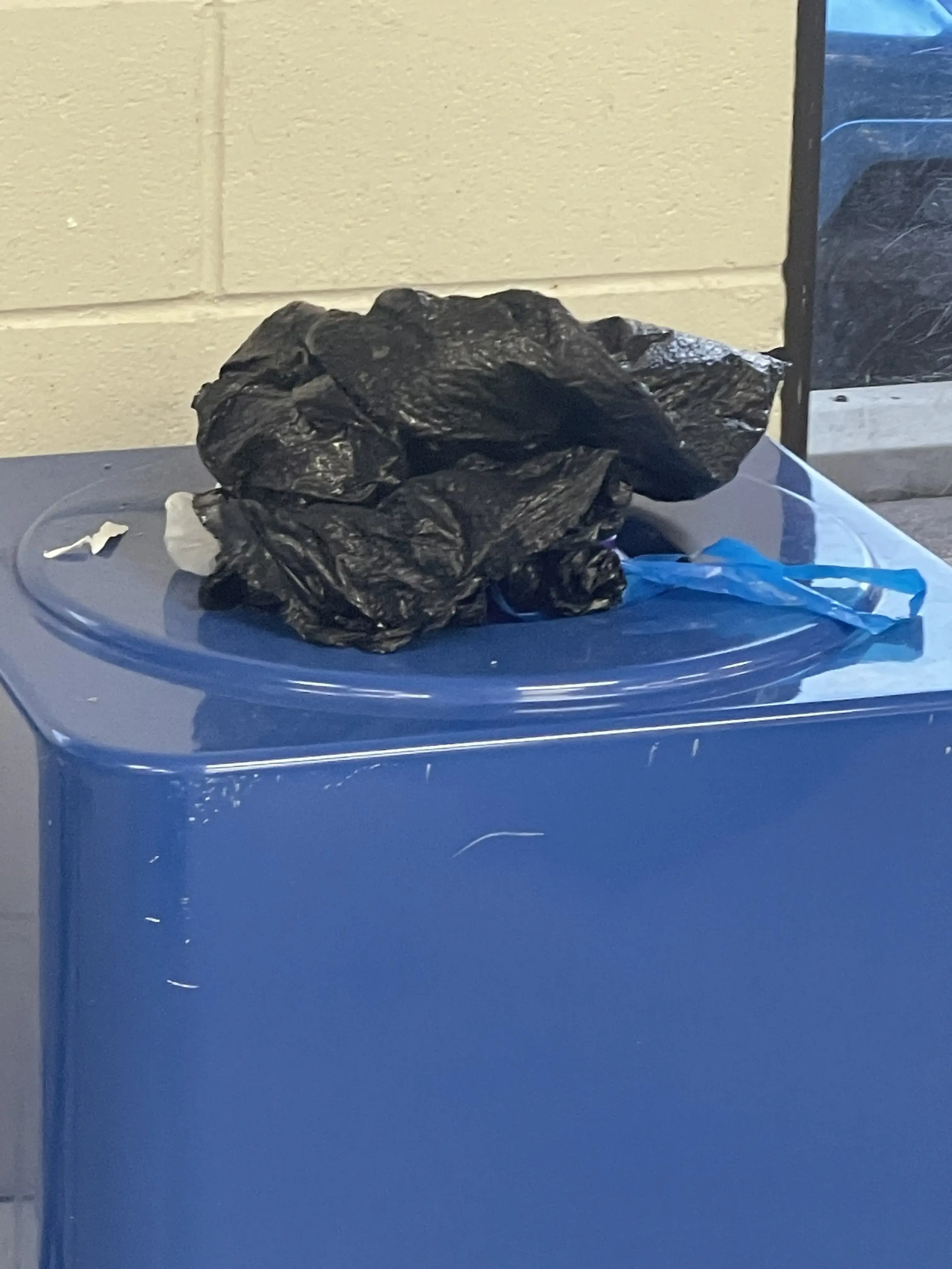 Oxford Laundry - Image 5