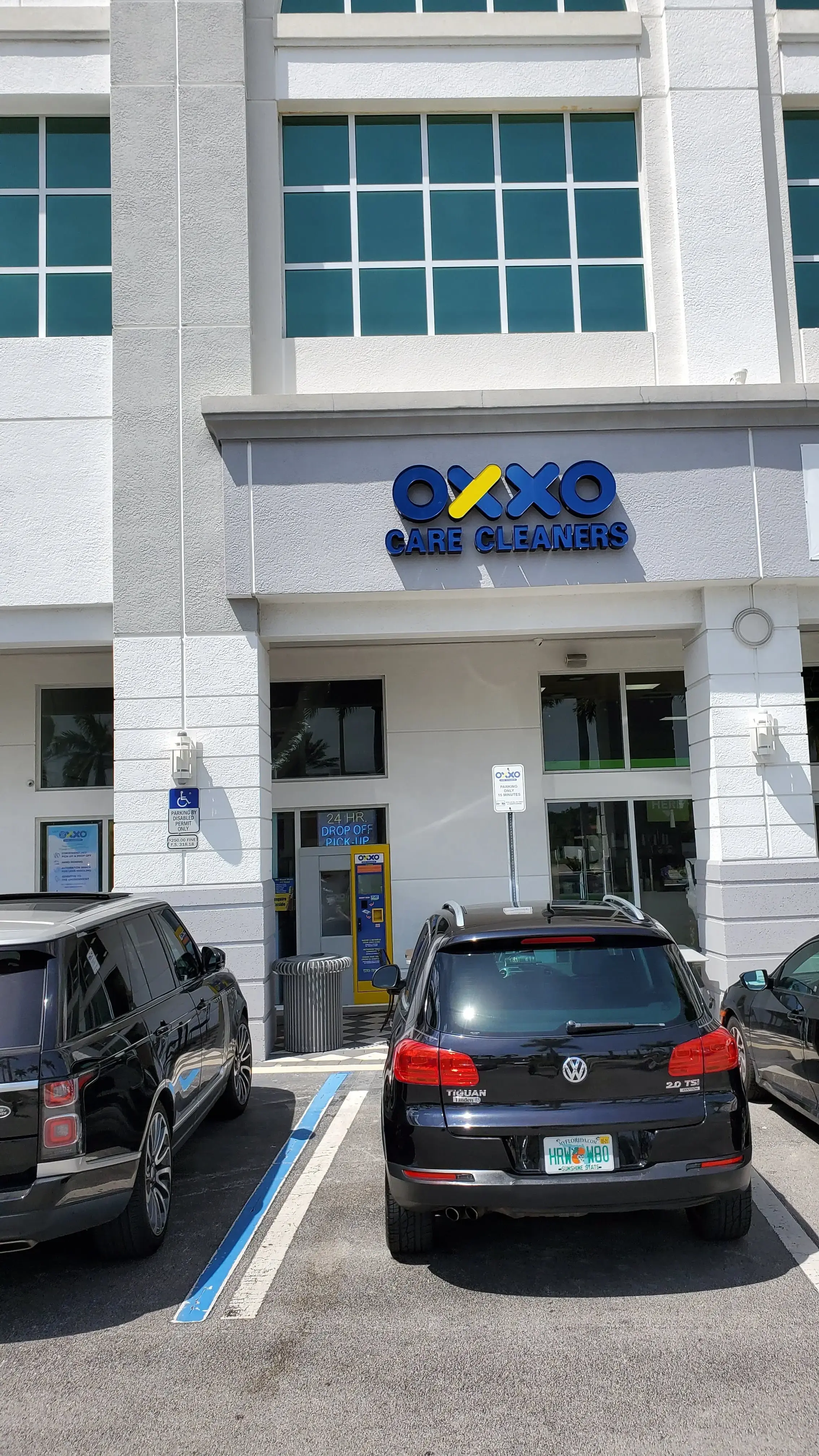 OXXO Care Cleaners Keystone, North Miami - Image 17