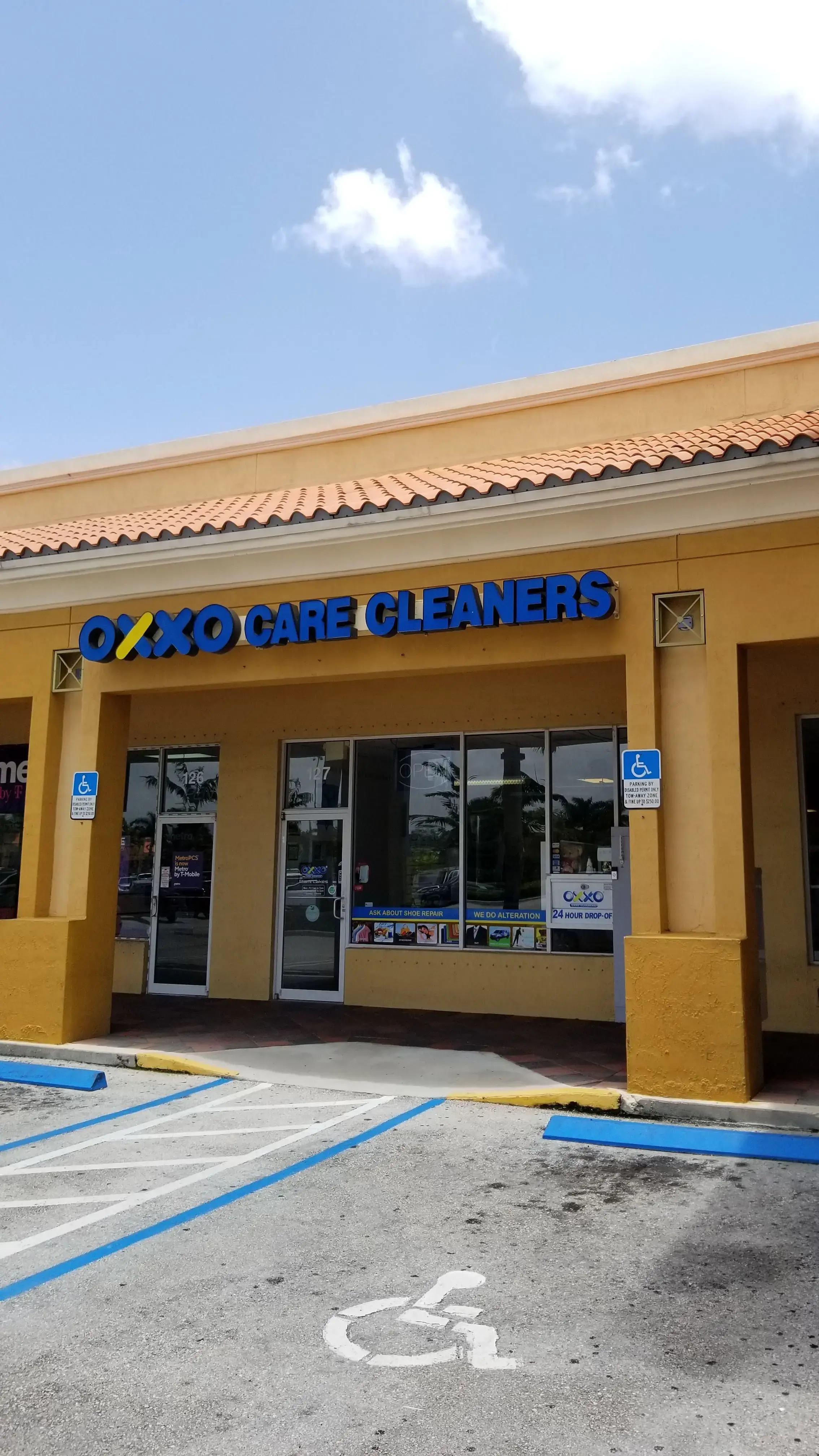 Oxxo Care Cleaners Miami Lakes - Image 14