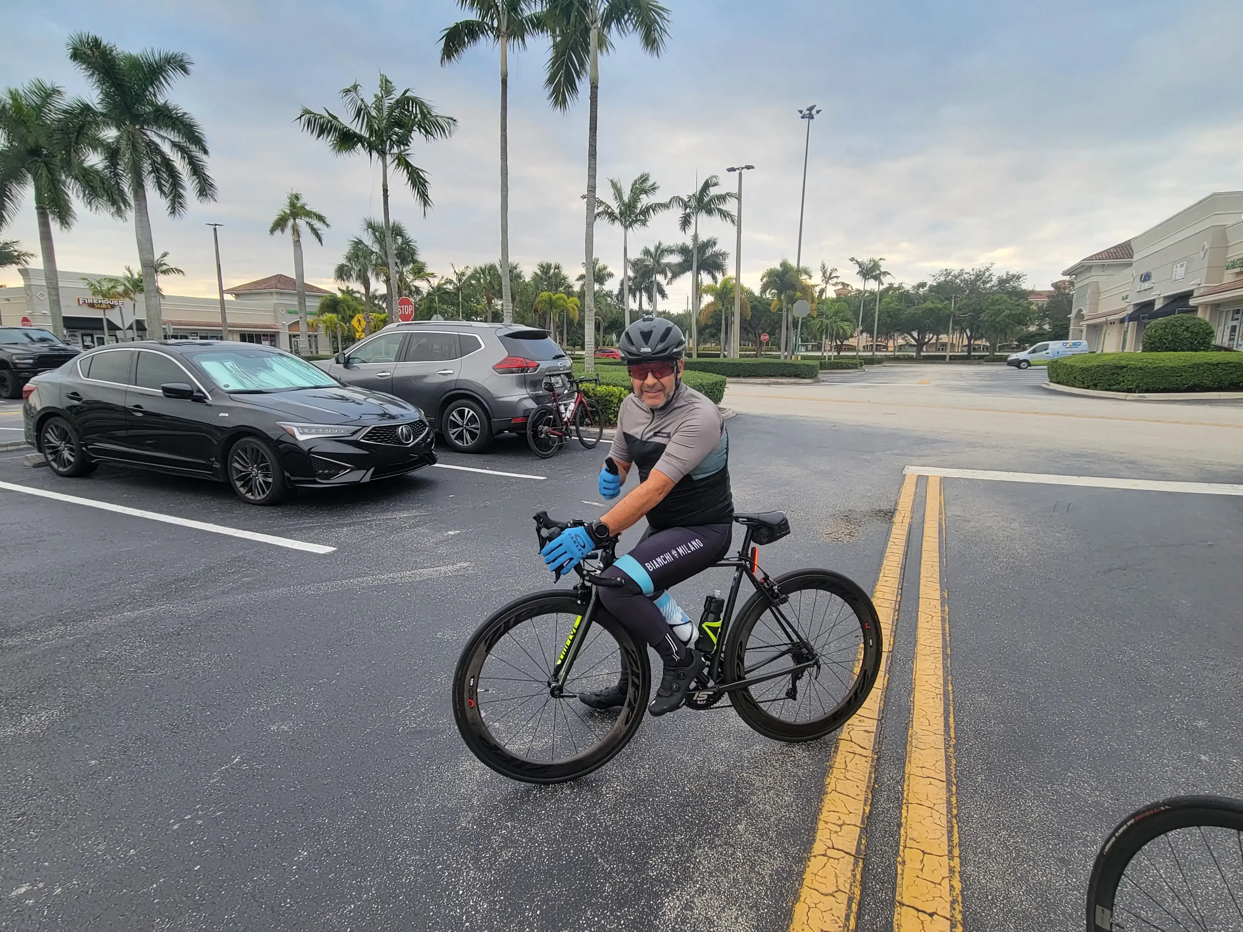 OXXO Care Cleaners Pembroke Pines thumbnail 4