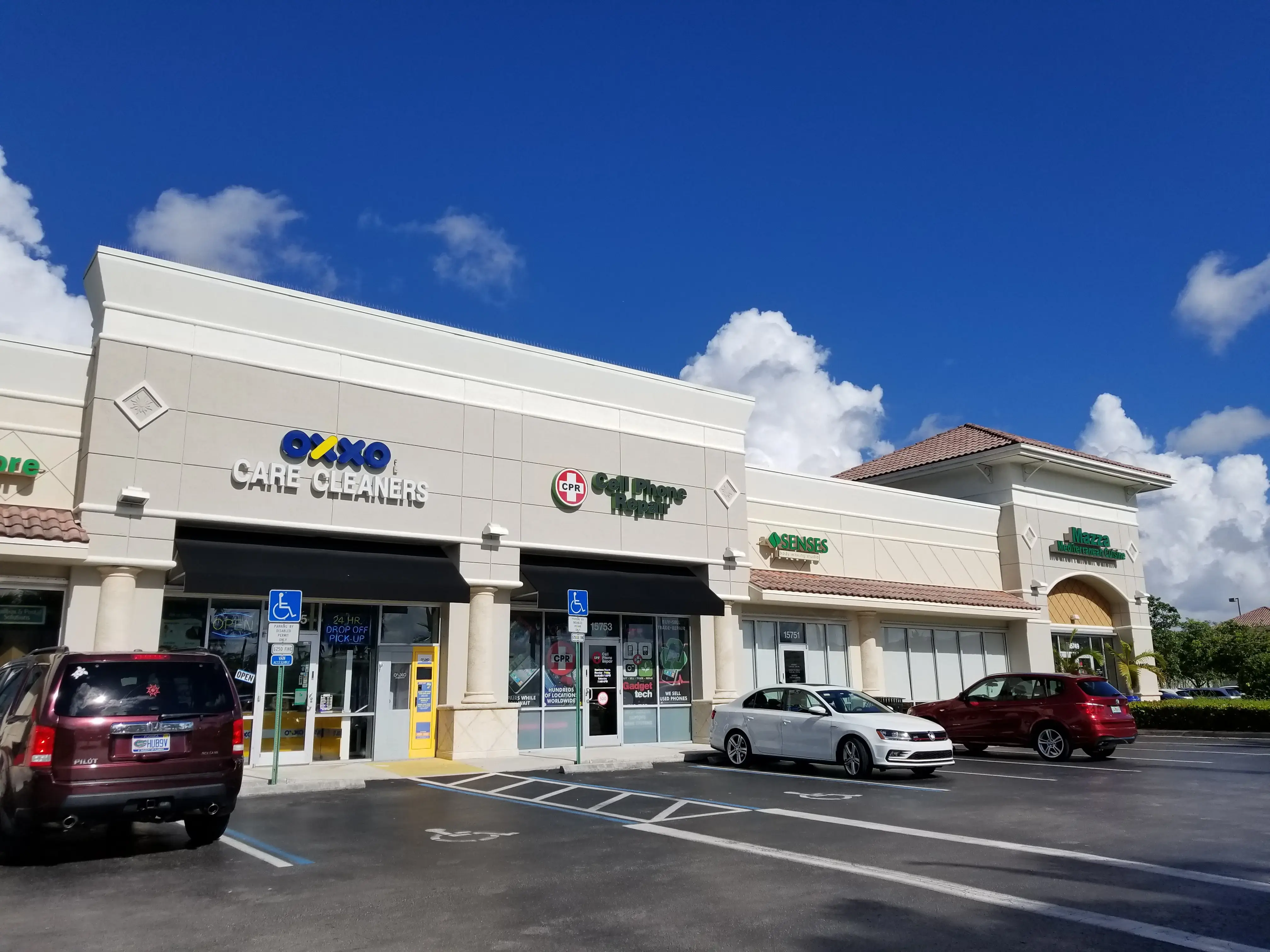 OXXO Care Cleaners Pembroke Pines thumbnail 2