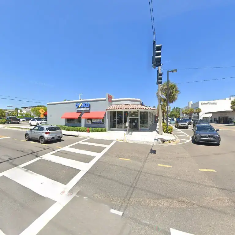 OXXO Cleaners that Care - Las Olas - Image 17