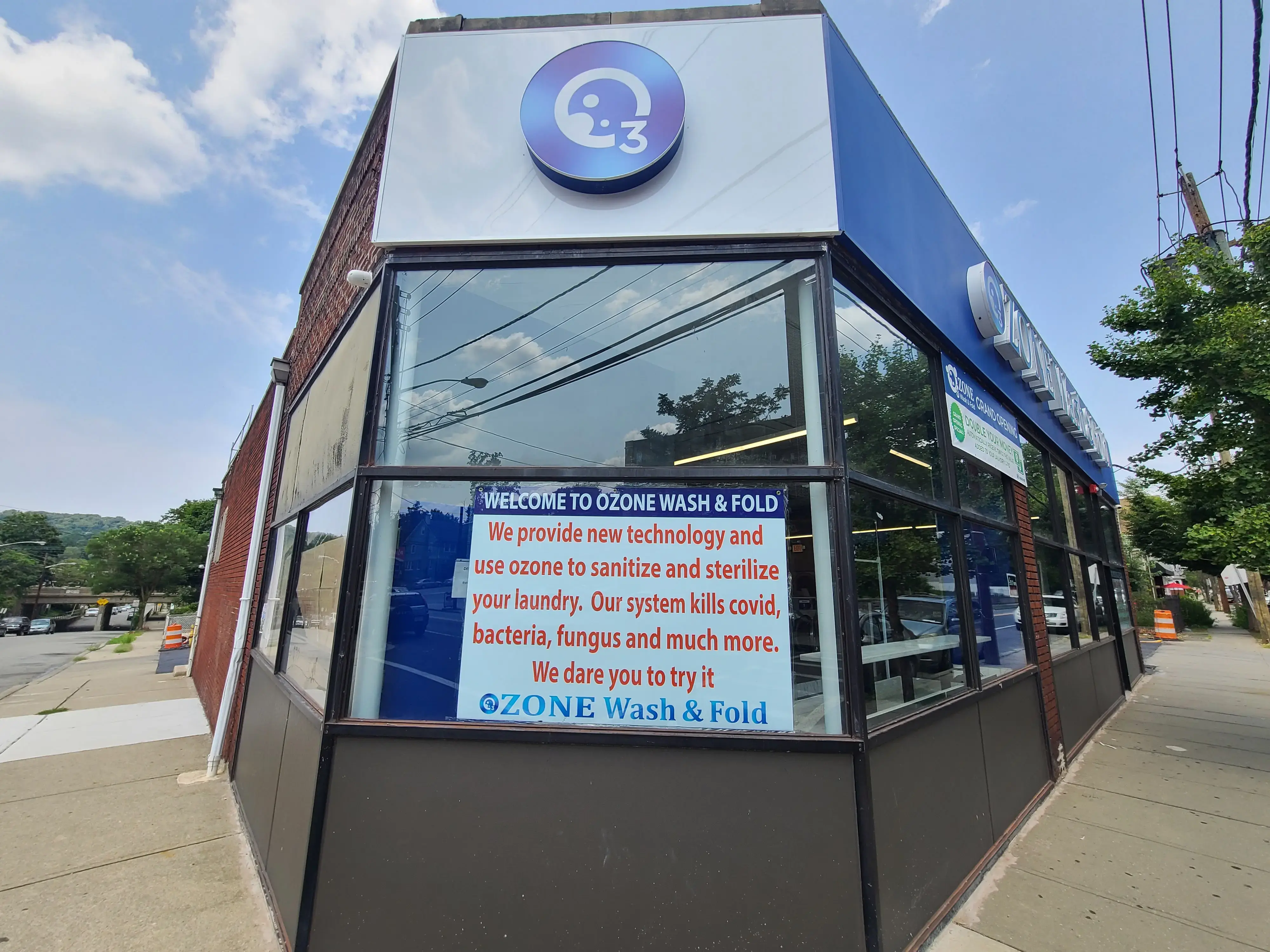 Ozone Wash & Fold Laundromat thumbnail 7