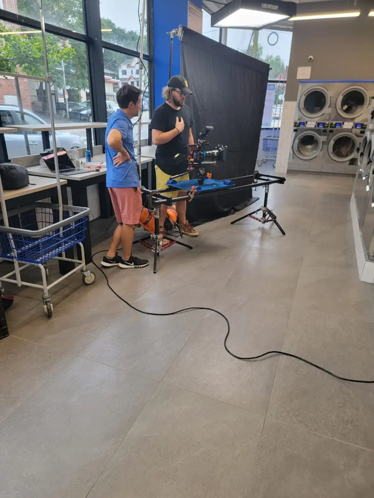 Ozone Wash & Fold Laundromat thumbnail 10