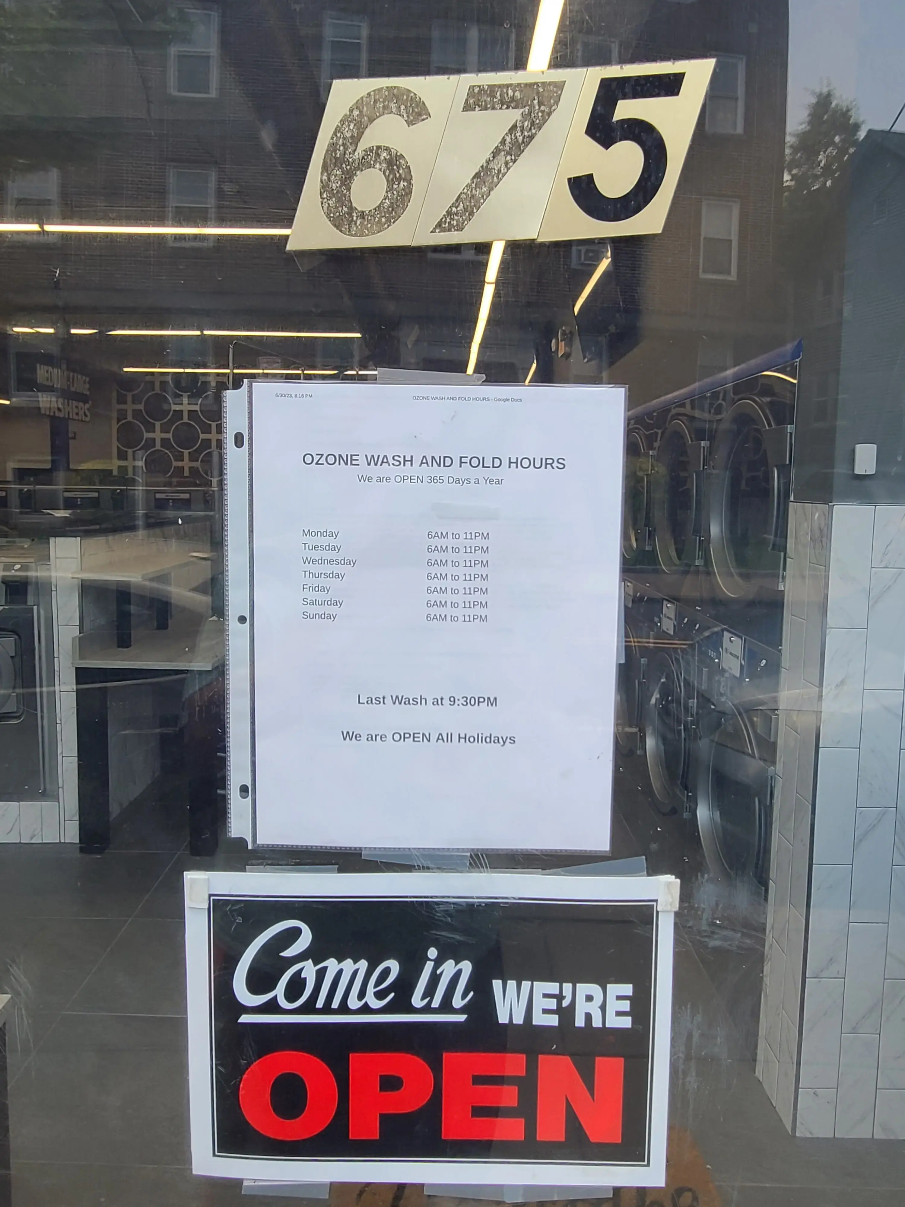 Ozone Wash & Fold Laundromat - Image 17