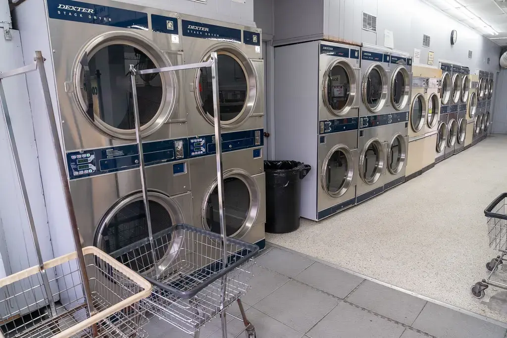 P K Laundry - Image 16