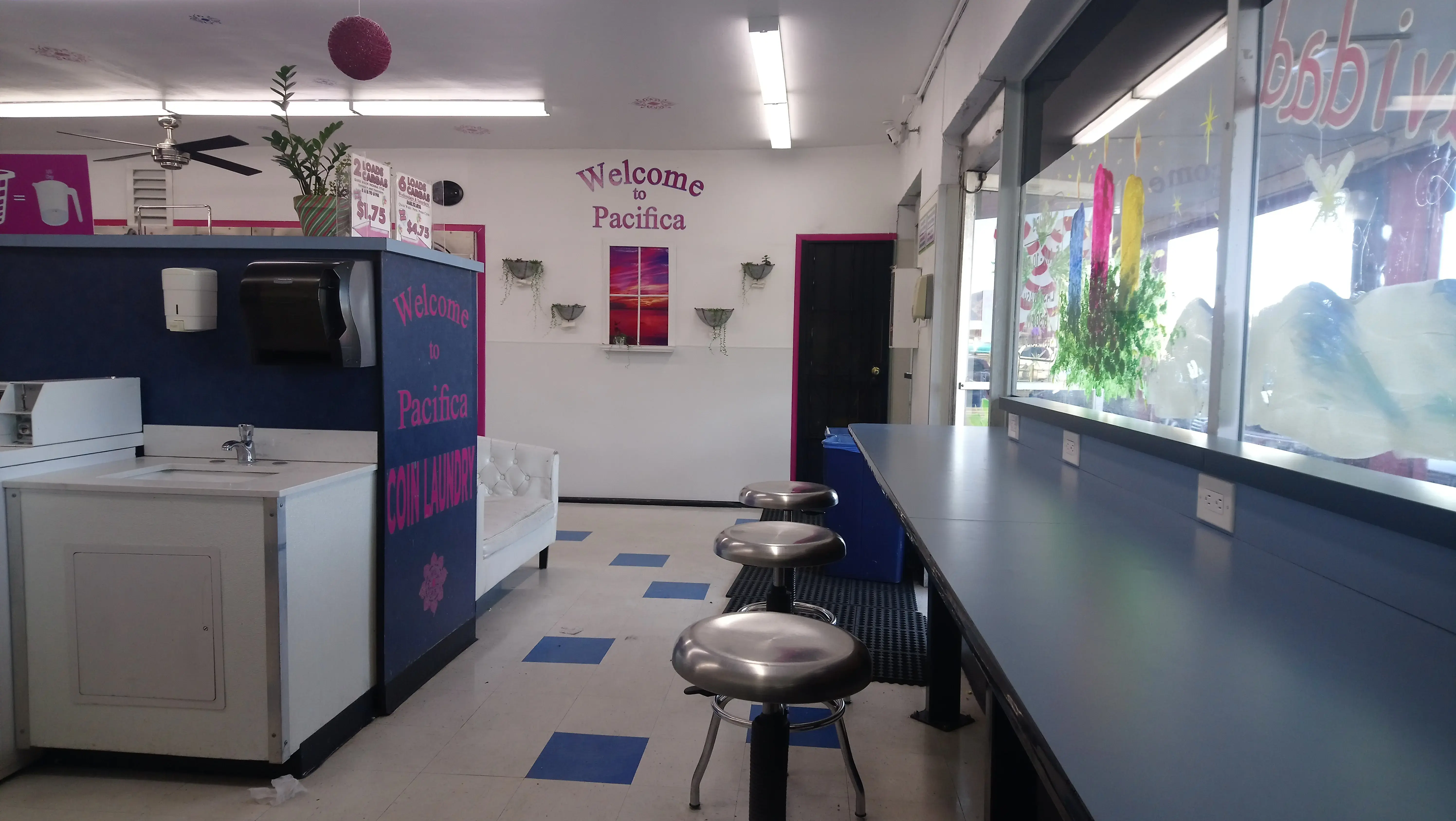 Pacifica Laundry - Image 4