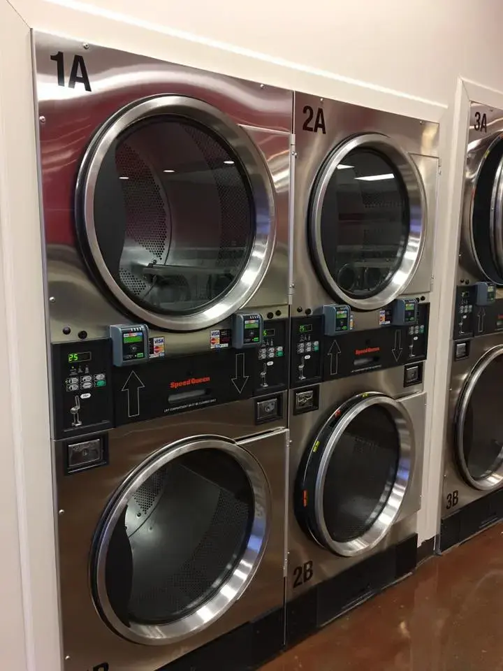 Paducah Cleaners & 24/7 Laundromat thumbnail 14
